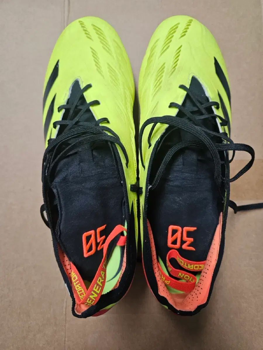 アディダス プレデター サッカーシューズ SG 280