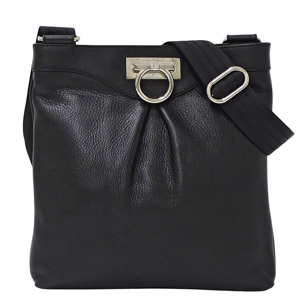 フェラガモ Ferragamo バッグ レディース ブランド ショルダーバッグ ガンチーニ レザー ブラック 黒 斜め掛け おしゃれ 【中古】