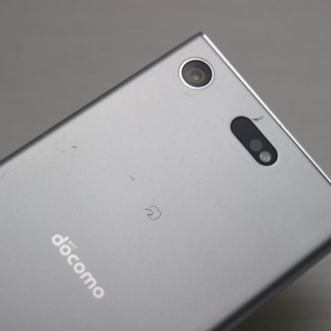 超美品 SO-02K Xperia XZ1 Compact シルバー スマホ 即日発送 スマホ