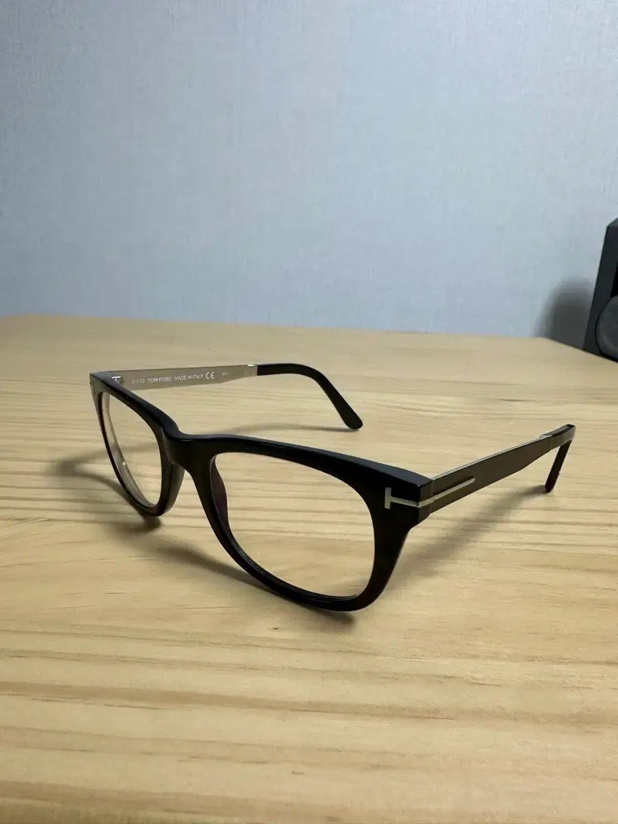 TOM FORD トムフォード メガネ TF5112 ブラック