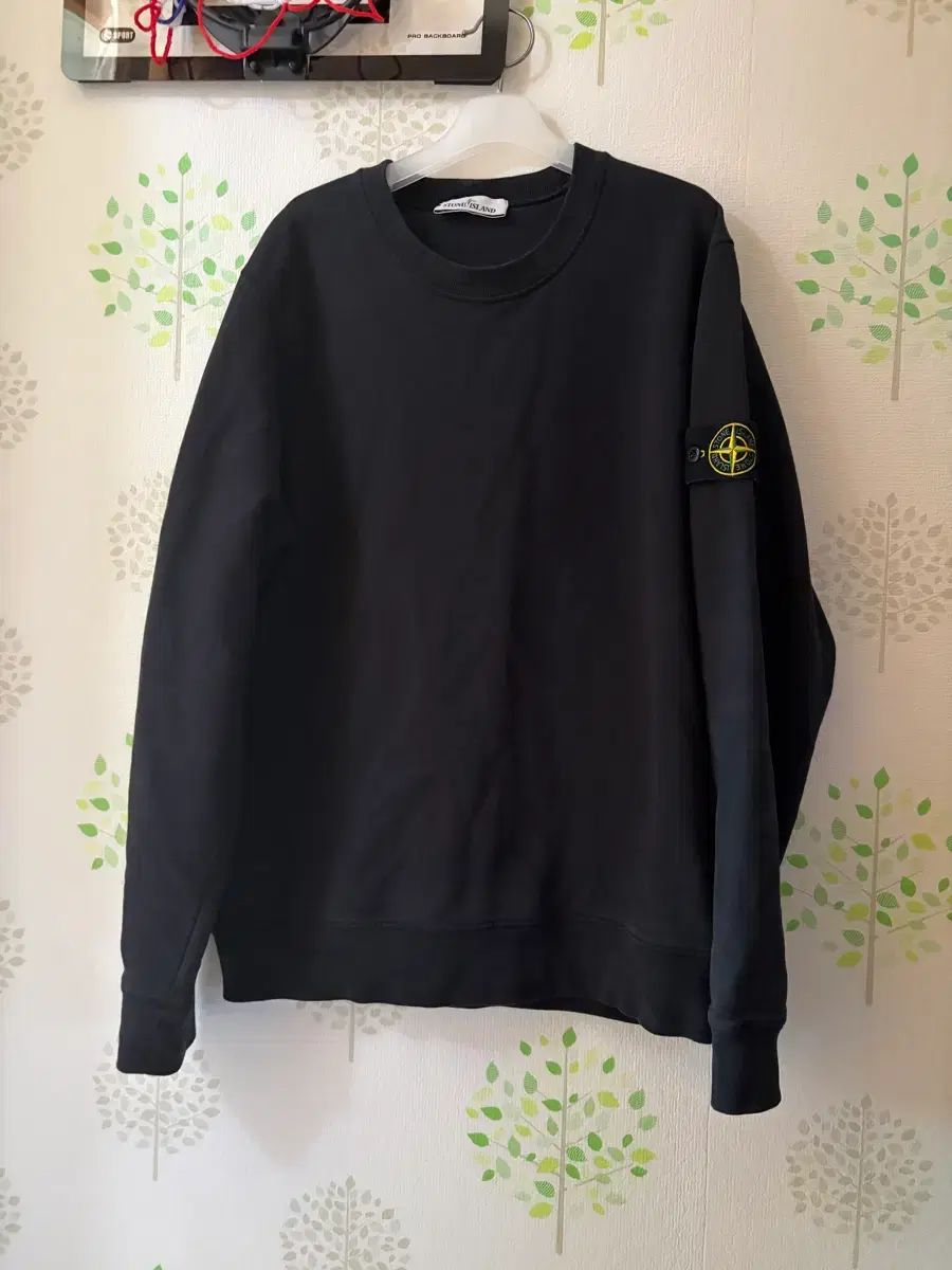 正規品/在庫処分 STONE ISLAND ストーンアイランド スウェット Lサイズ