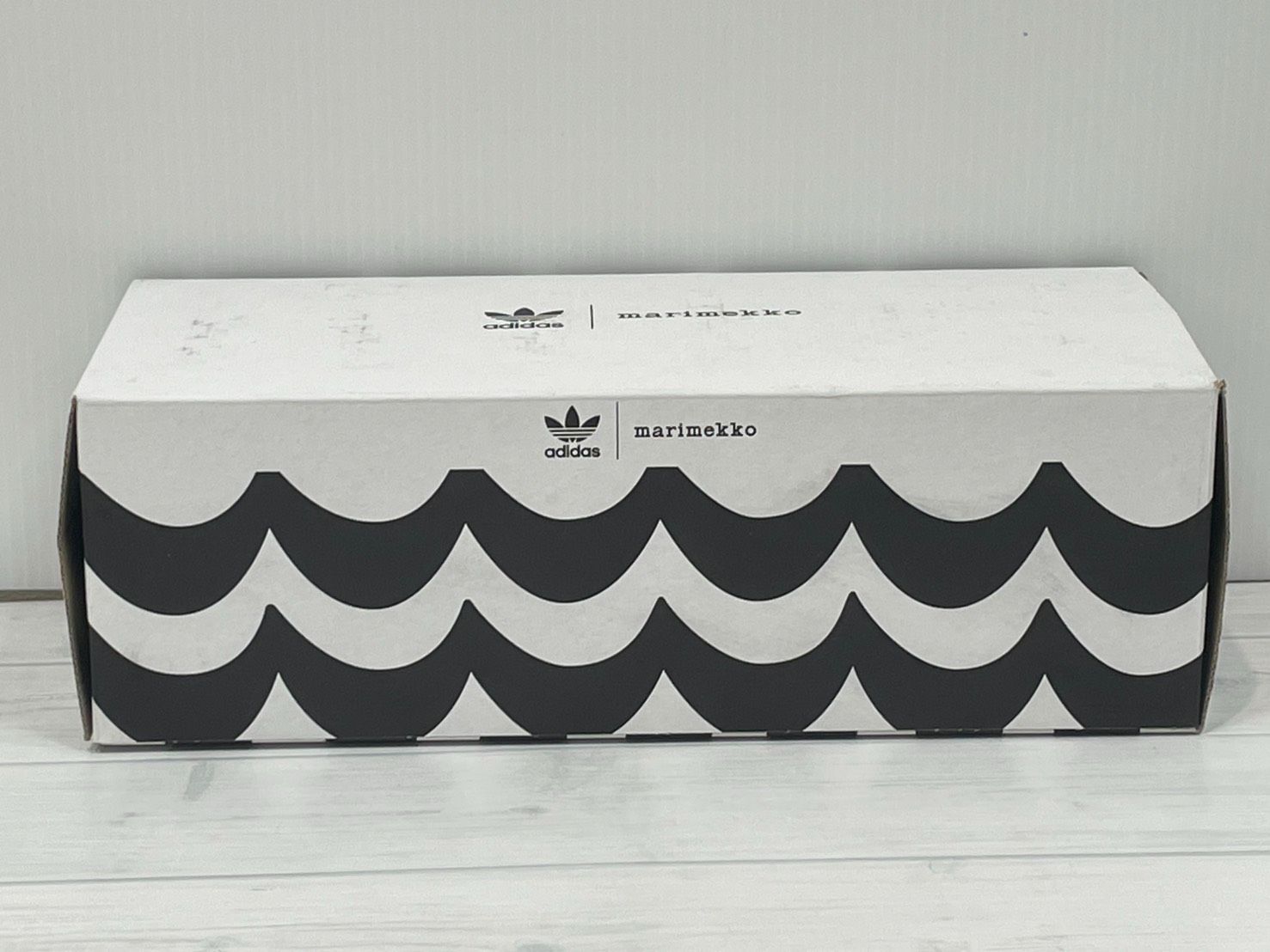 【塩】未使用 adidas marimekko アディダス マリメッコ コラボサンダル サンダル 24.5~25.0センチ ソールに黄ばみあり【24012CK】E30 【塩】未使用 adidas marimekko アディダス マリメッコ コラボサンダル サンダル 24.5~25.0センチ ソールに黄ばみあり【24012CK】E30