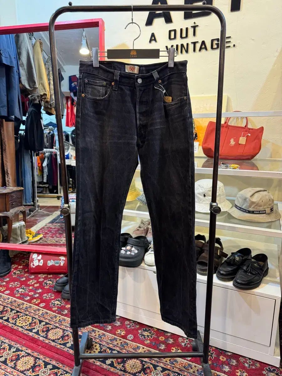 リーバイス 501 ブラックデニム パンツ 30in (エジプト製)