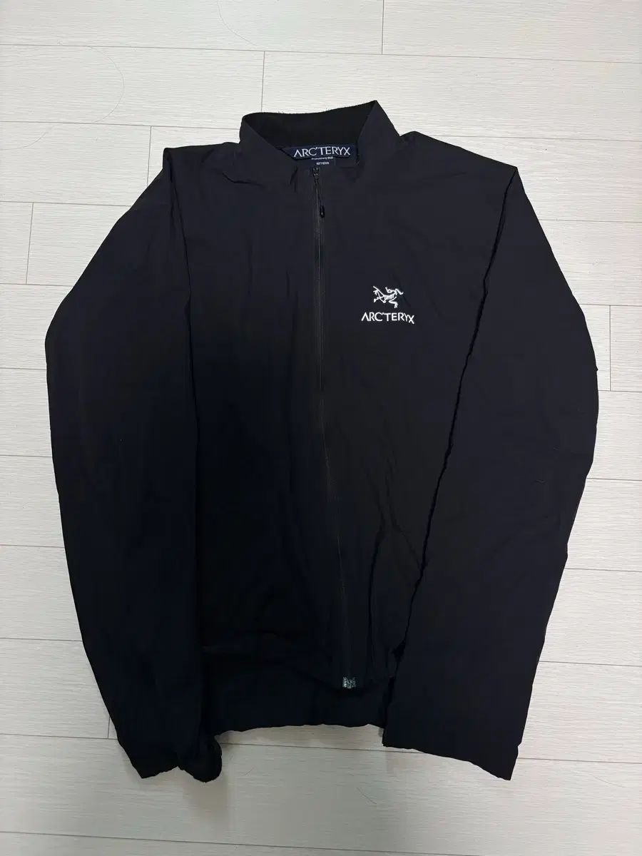 ARC'TERYX アークテリクス Atom（アトム）ジャケット ブラック