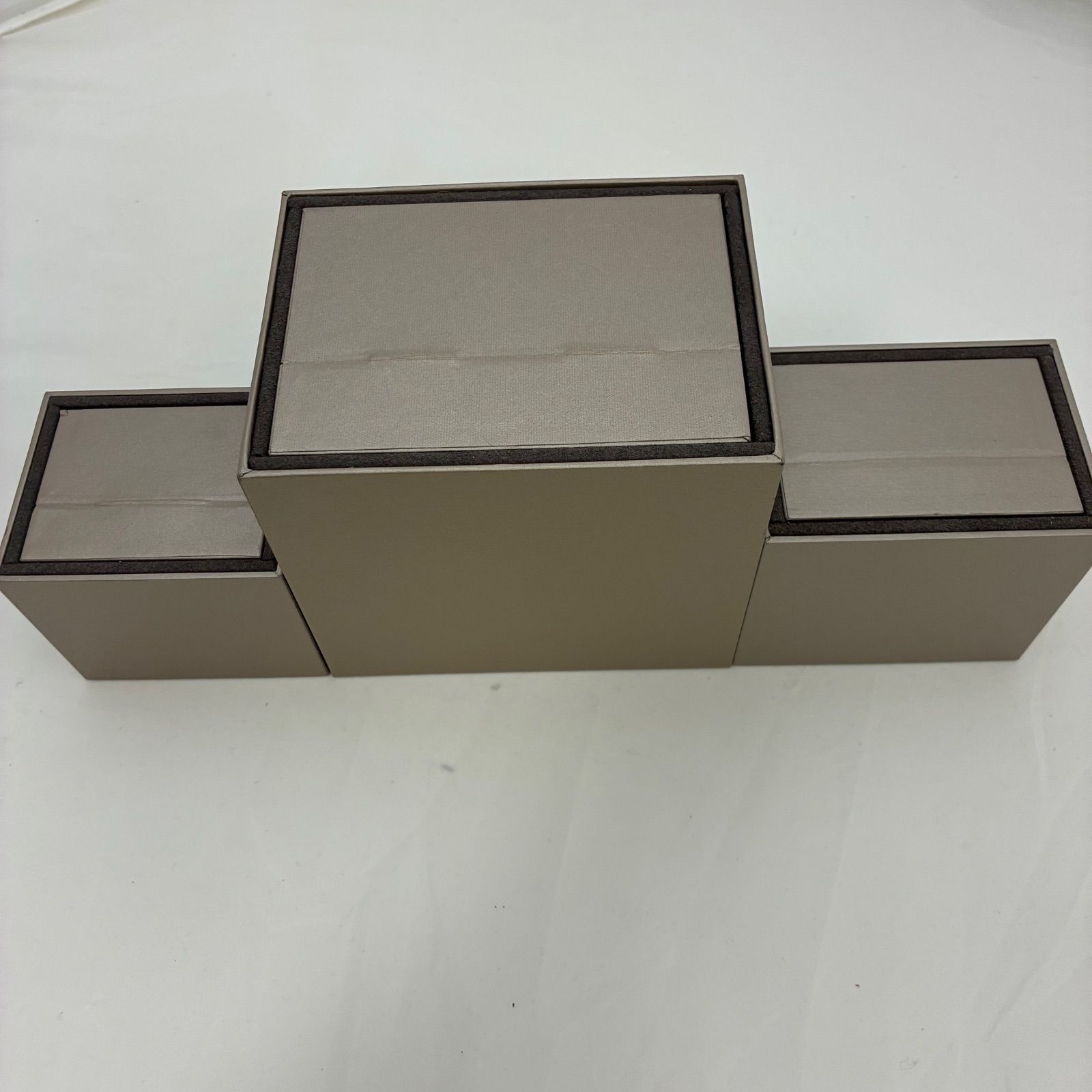CHAUMET ジュエリーボックス 空箱 ショーメ CHAUMET > 箱 空箱 時計ボックス ジュエリーボックス - メルカリ