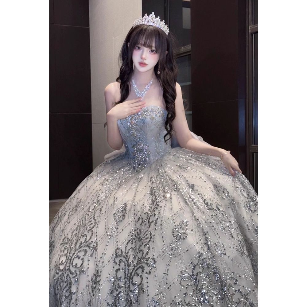 ギャラクシー イブニングドレス スパンコール シースルー 上品 高級感 パーティー 司会 花嫁 プリンセス 成人式 卒業式 舞台 受験 発表会 銀河のきらめきを纏い、上品で夢幻的な輝きで特別な日の主役を彩る、プリンセスシルエットのドレス。