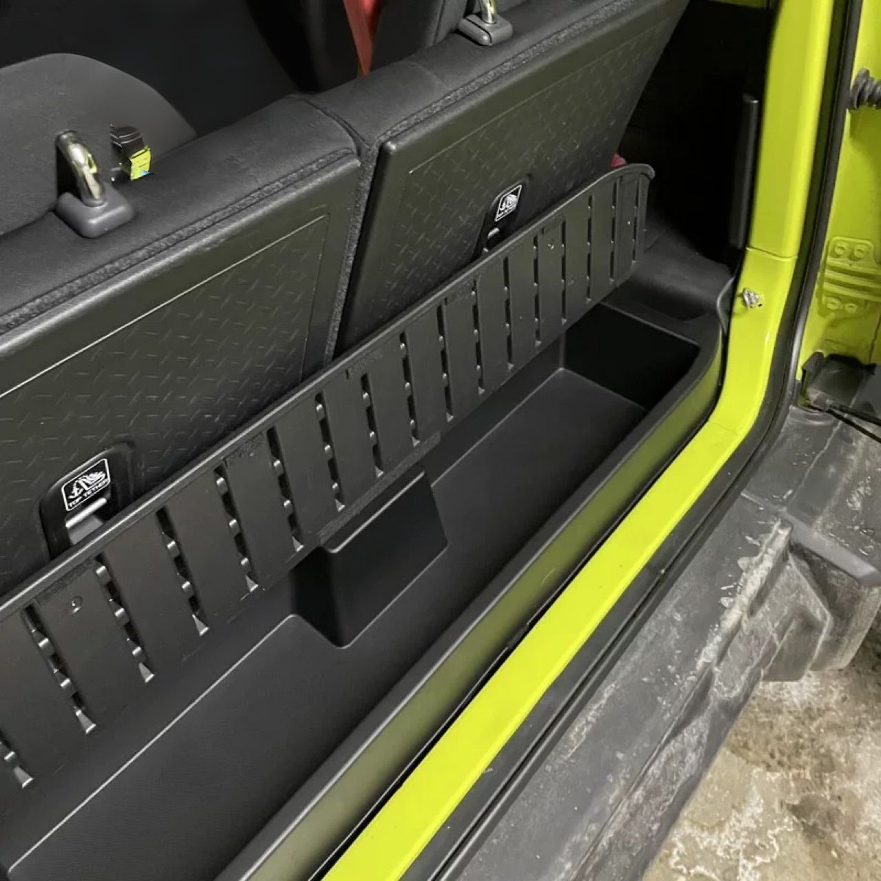 スズキ ジムニー JB74 2019-2023 2ドア ラゲッジ収納ボックス 収納ケース 整理 大容量 おしゃれ カスタム ドレスアップ アウトドア キャンプ 車中泊 便利 収納力アップ