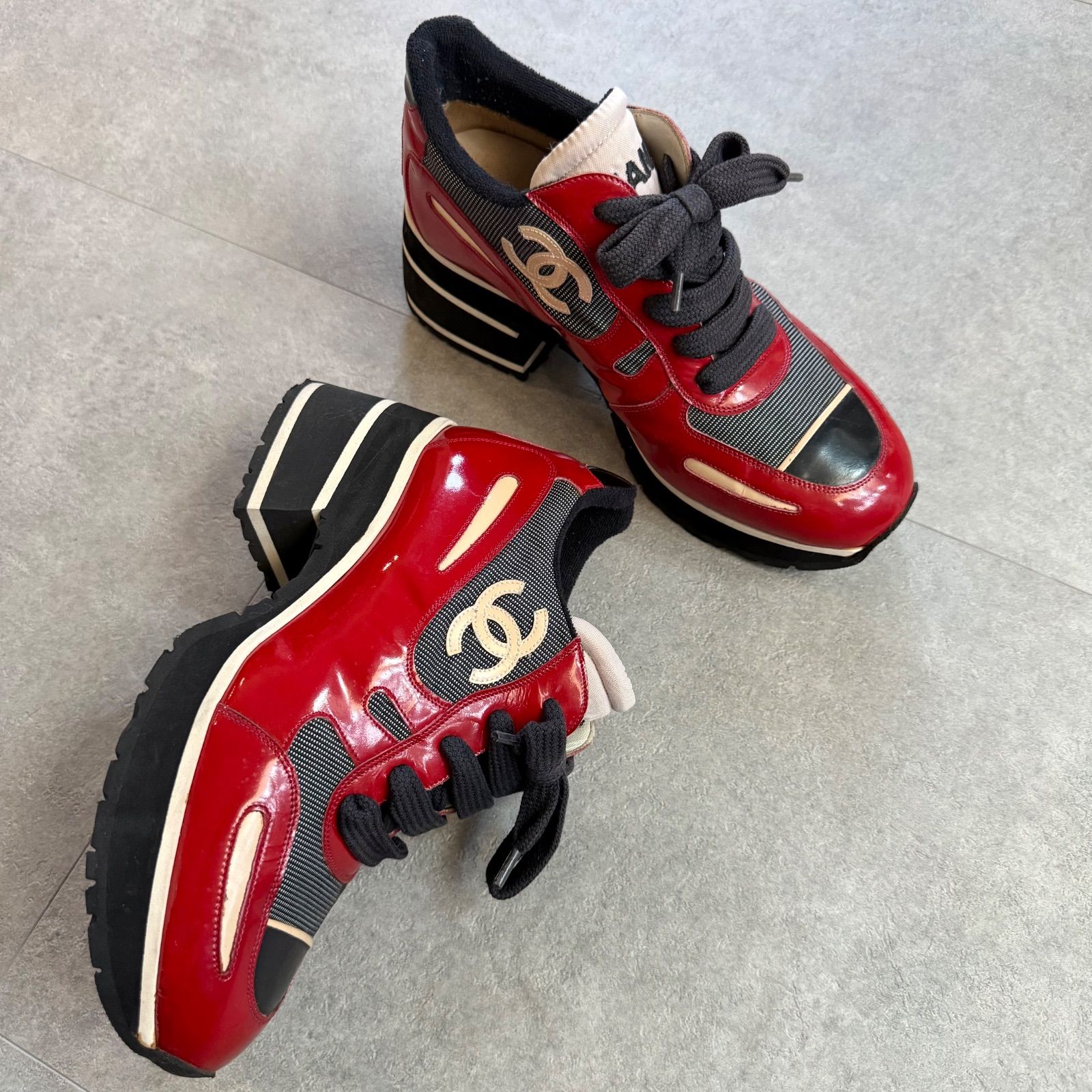 希少 CHANEL シャネル ココマーク ヒールスニーカー 赤 黒 キャンバス