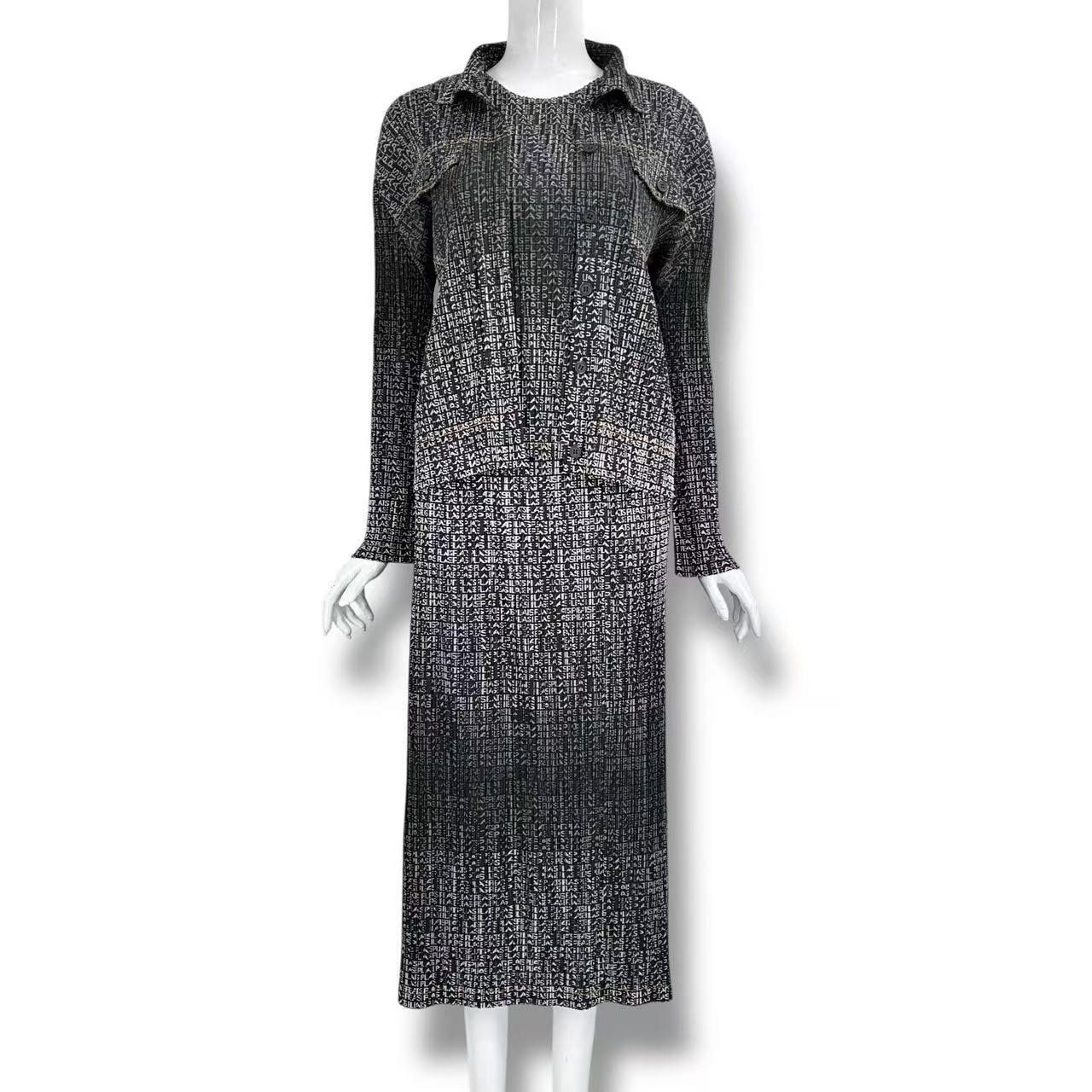 新品同様 ISSEY MIYAKE イッセイミヤケ PLEATS PLEASE プリーツプリーズ セットアップ 3点セット カーディガン カットソ スカート 総ロゴ グレー サイズ4