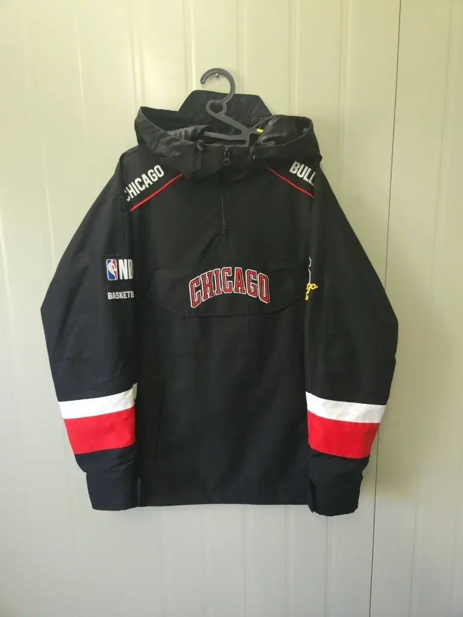 NBA シカゴ ブルズ ウィンドブレーカー M