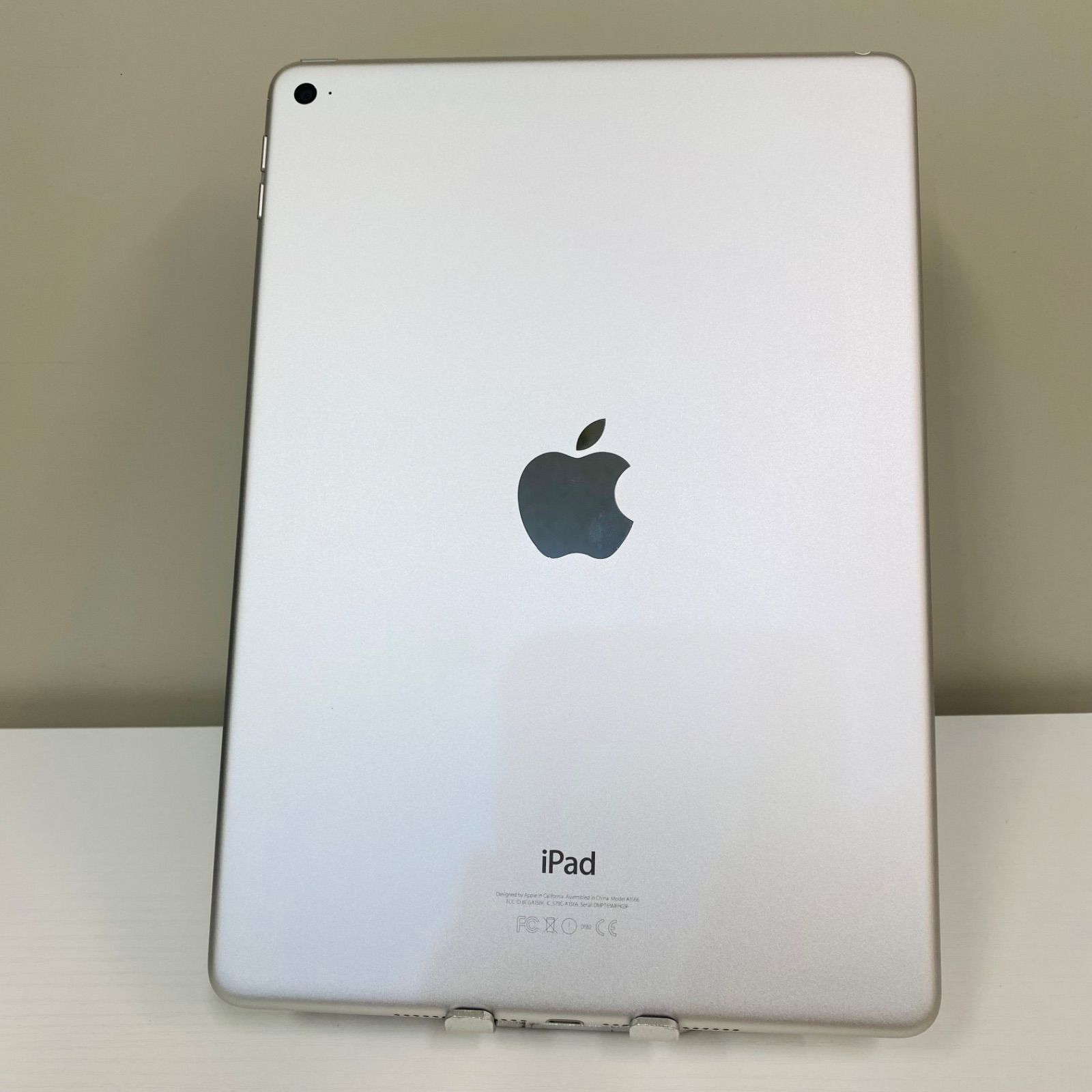 iPad Air2 シルバー 32GB 美品 - メルカリ