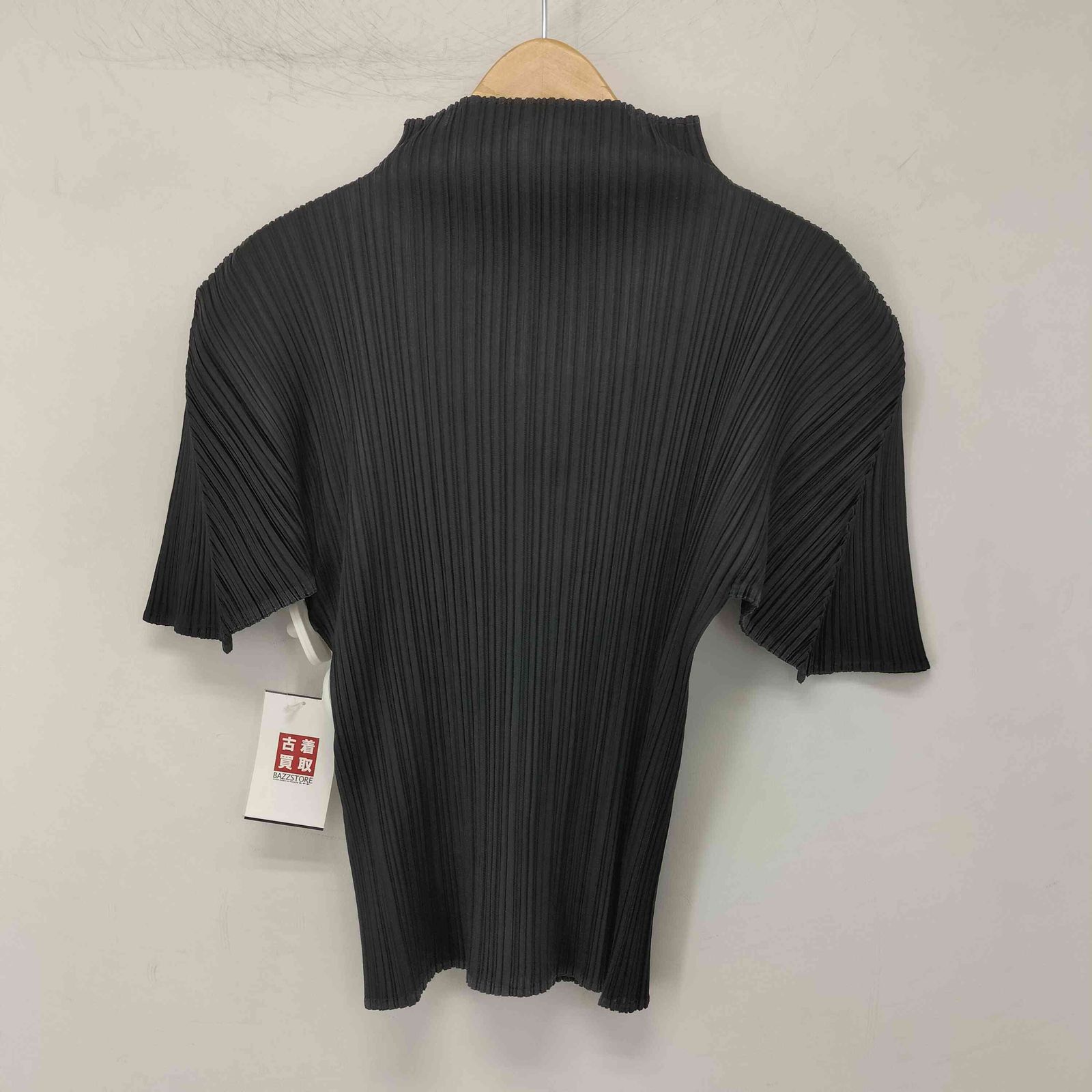 プリーツプリーズイッセイミヤケ PLEATS PLEASE ISSEY MIYAKE ボトル