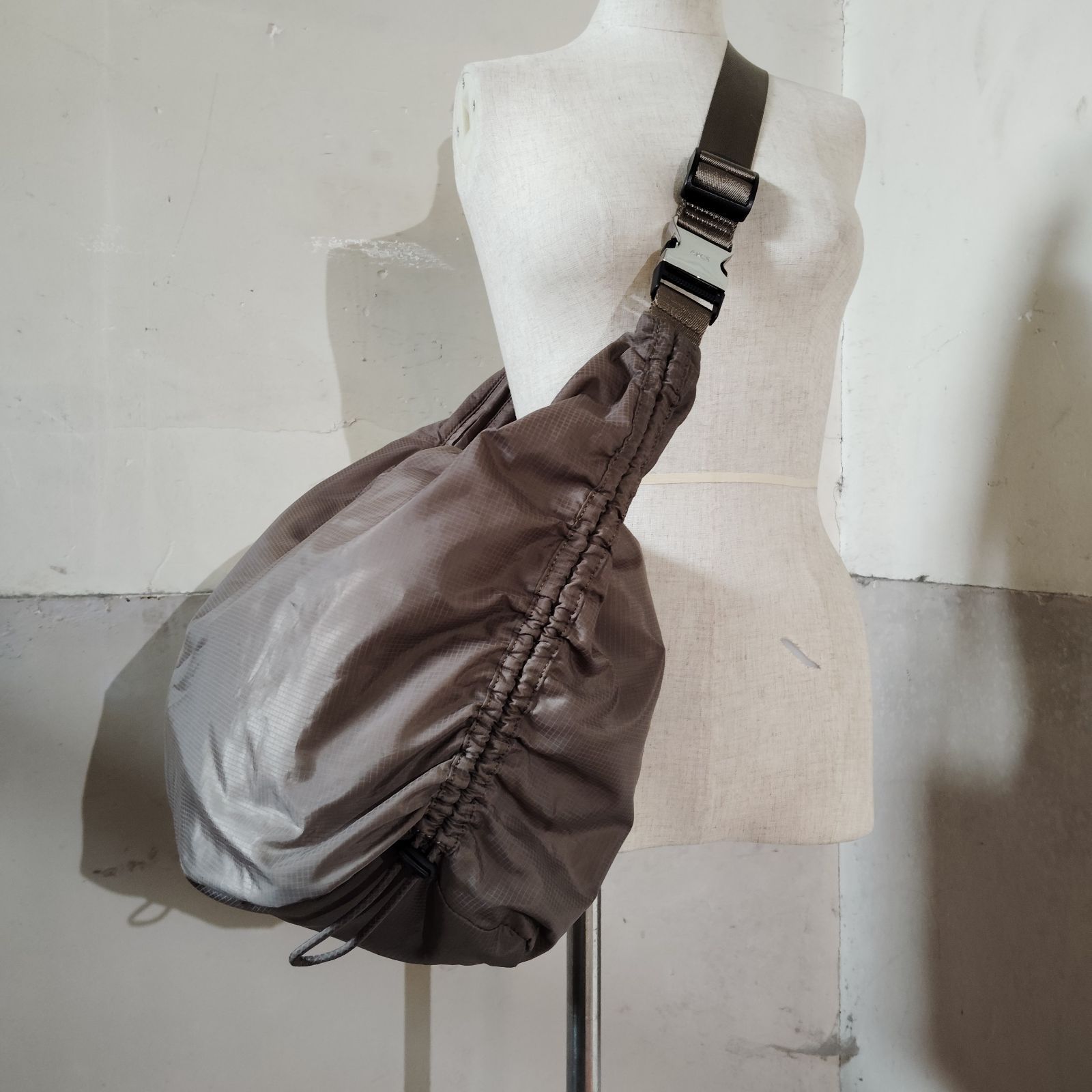 ARCS HEY Sling BAG アークス ヘイスリングバッグ ショルダーバッグ 