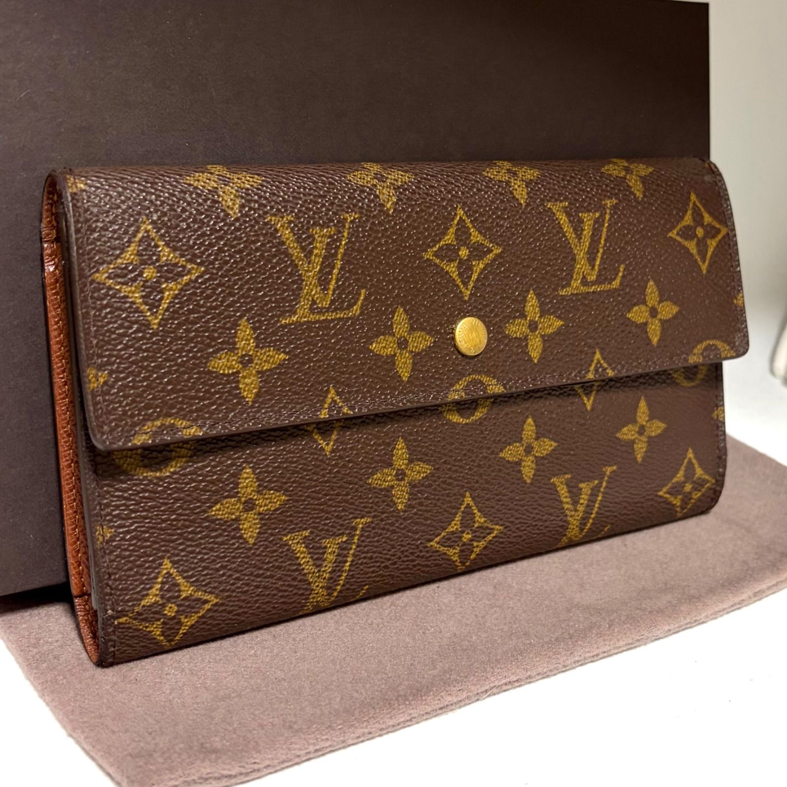 d59 ポルト トレゾール　ポルトフォイユ インターナショナル　旧型　ルイ ヴィトン Louis Vuitton　3つ 三つ 折り　フラップ ボタン 式　長 財布　ロング ウォレット　モノグラム