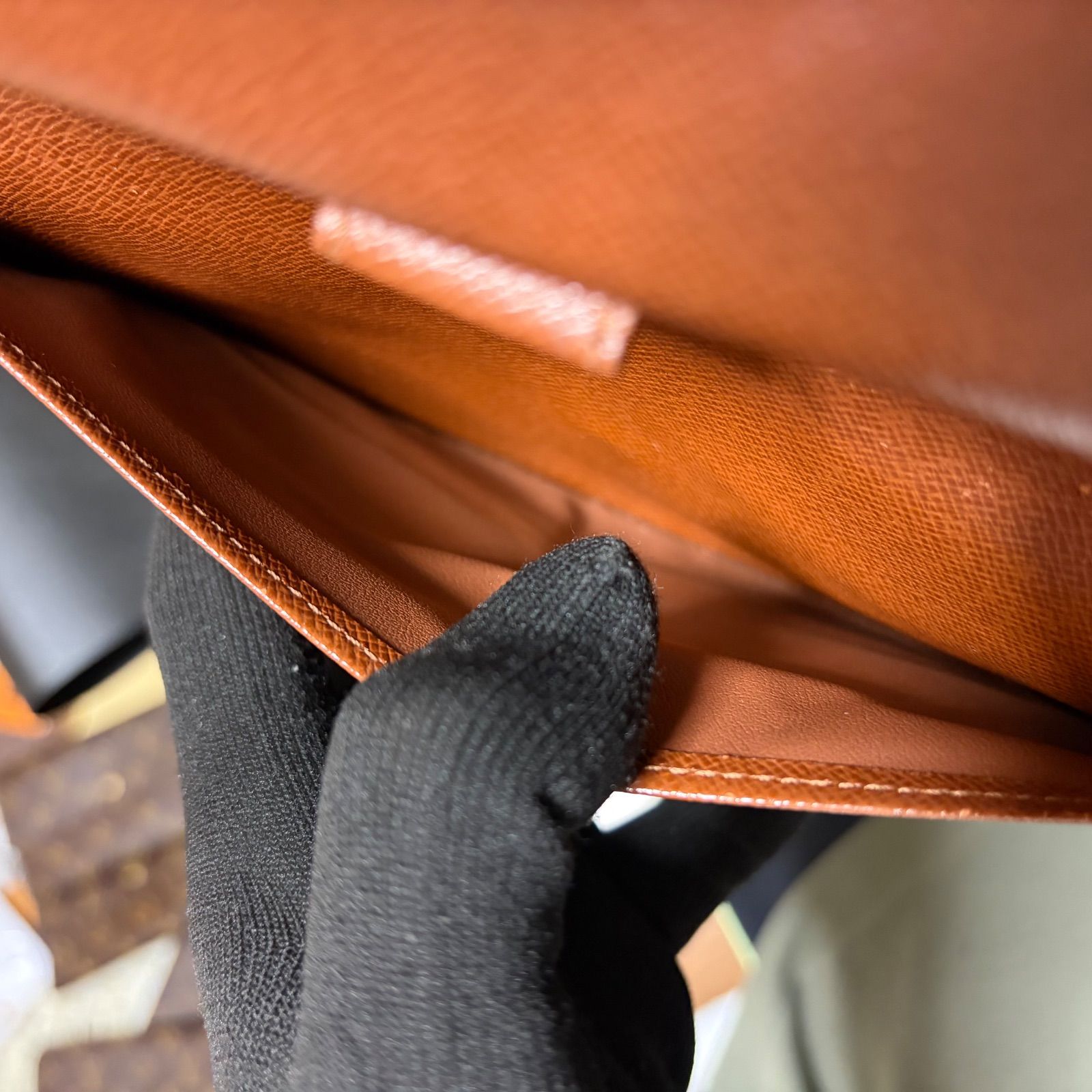d61 ポルト トレゾール　ポルトフォイユ インターナショナル　旧型　ルイ ヴィトン Louis Vuitton　3つ 三つ 折り　フラップ ボタン 式　長 財布　ロング ウォレット　モノグラム