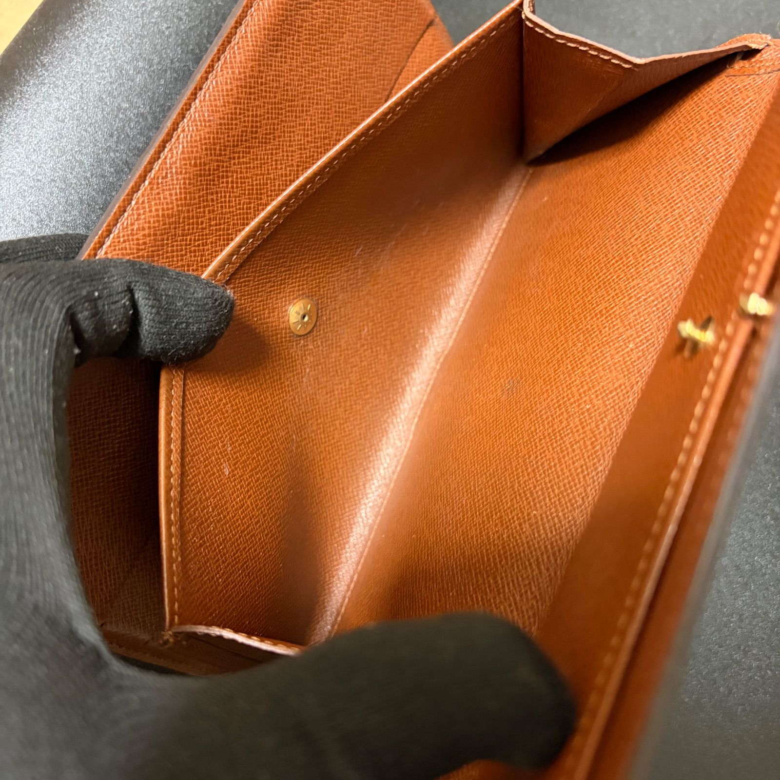 d61 ポルト トレゾール　ポルトフォイユ インターナショナル　旧型　ルイ ヴィトン Louis Vuitton　3つ 三つ 折り　フラップ ボタン 式　長 財布　ロング ウォレット　モノグラム