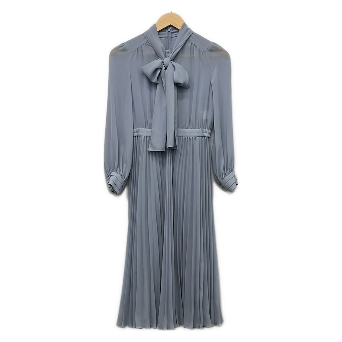 ANAYI(アナイ) ワンピース サイズ34 S レディース美品 - ライトブルー ボウタイ/長袖/ロング/プリーツ 12,948円