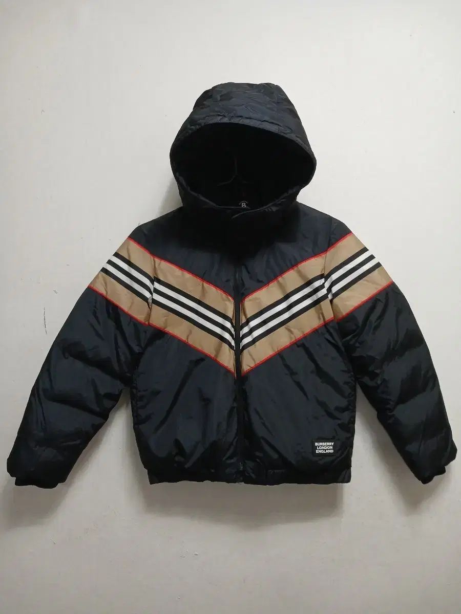 バーバリー キッズ CHECK ダウン アウター サイズ 10y 140cm 20,351円