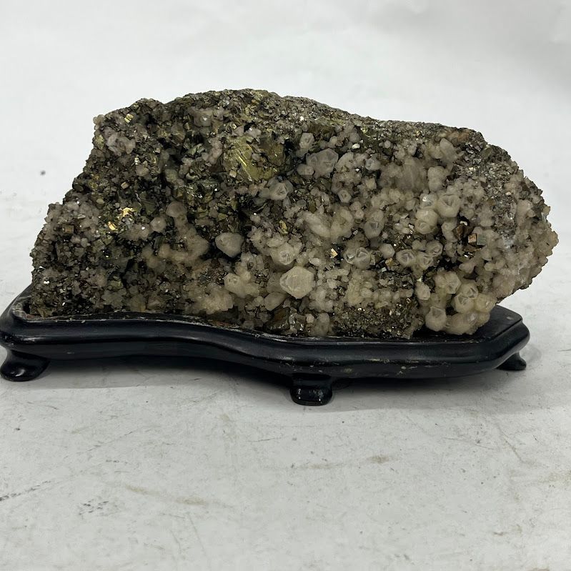 【中古】パイライト 原石 天然石 黄鉄鉱 1030g 幅16奥6高8.5センチ【送料無料】