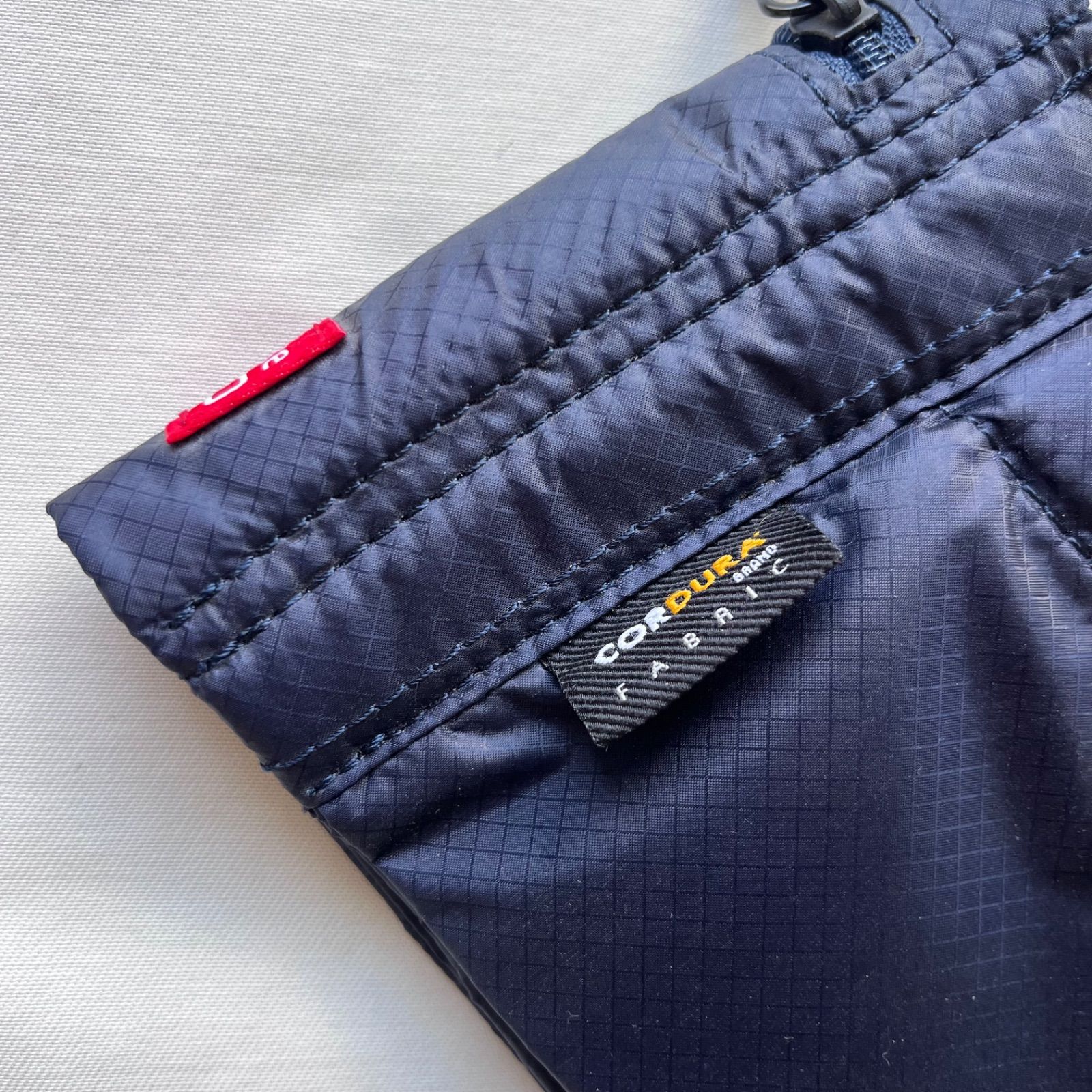 samsonite red サムソナイトレッド bodybag ボディバッグ nomad carry