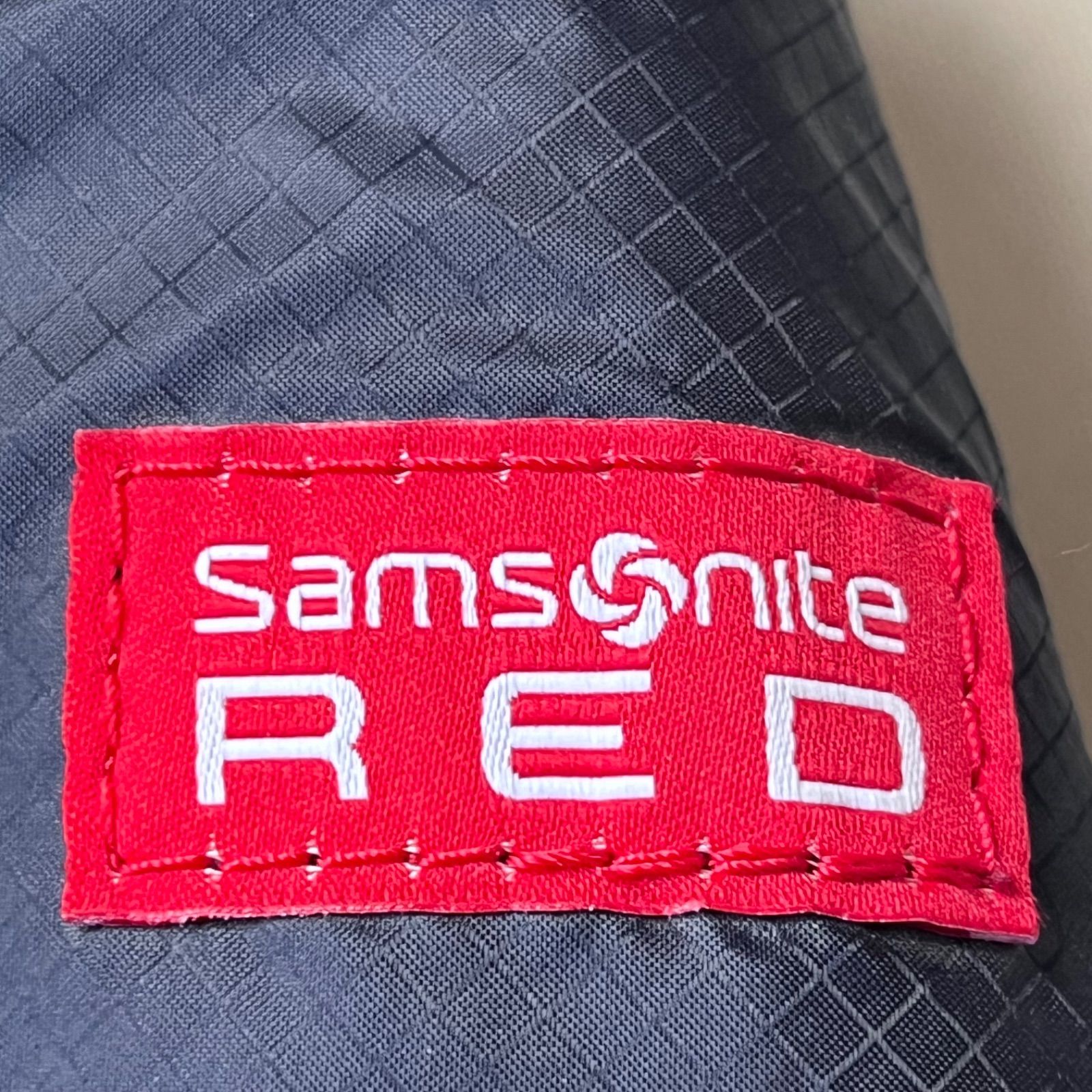 samsonite red サムソナイトレッド bodybag ボディバッグ nomad carry