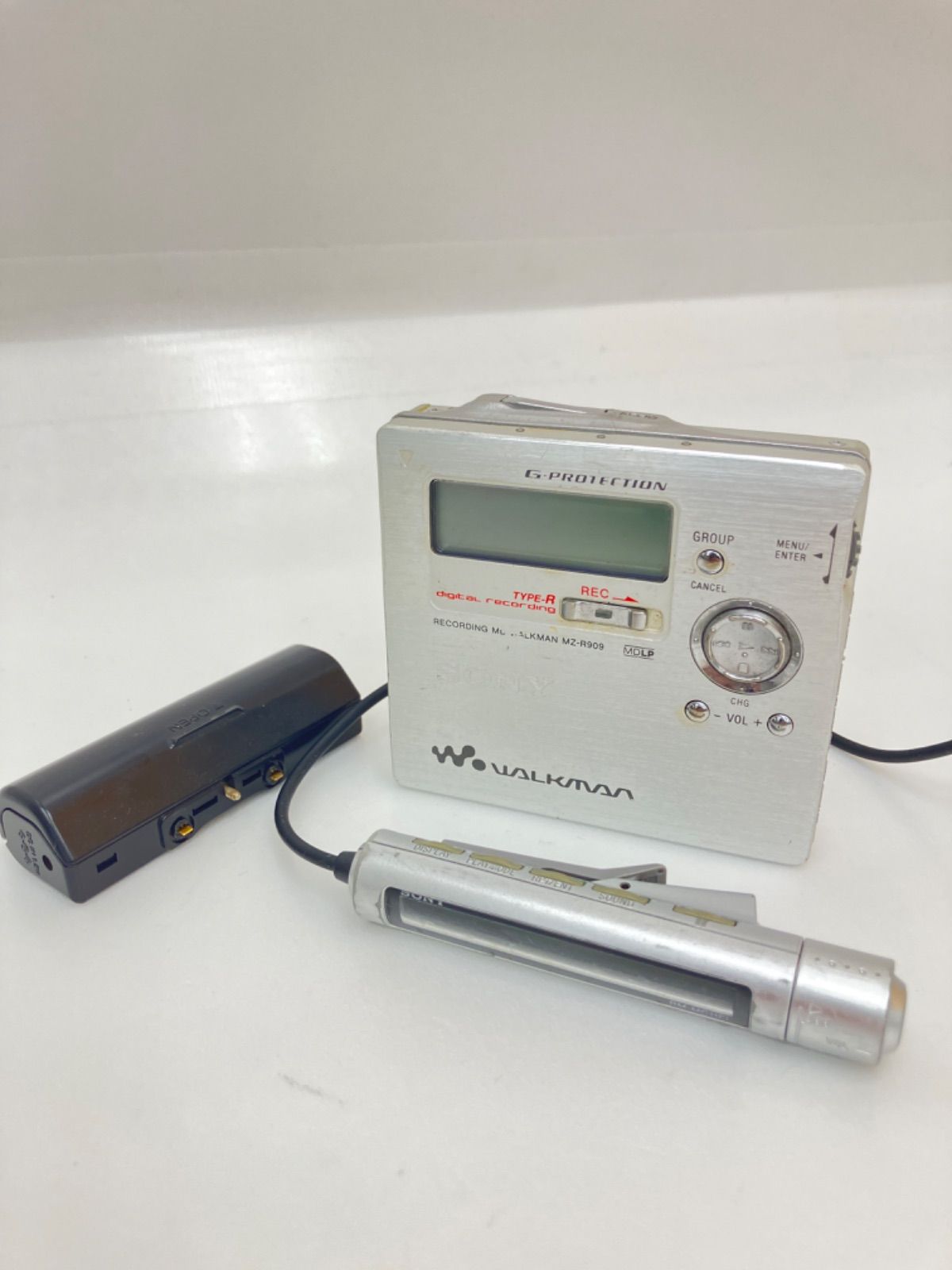 □ SONY ソニー MZ-R909 ポータブルMDレコーダー - メルカリ