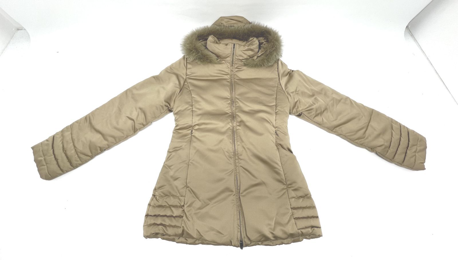 盛岡77-0096] 茶タグ MONCLER TANZ モンクレール タンツ ダウン 