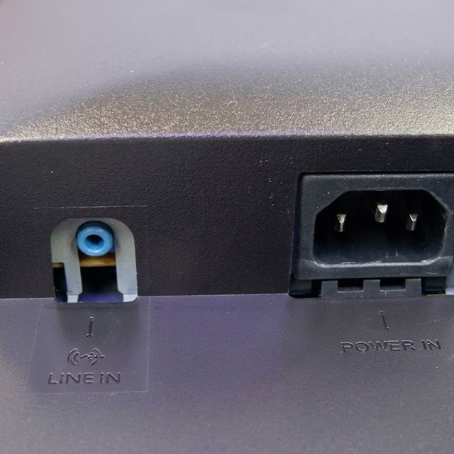スピーカー搭載】BenQ 19インチ液晶モニター 中古良品 - メルカリ