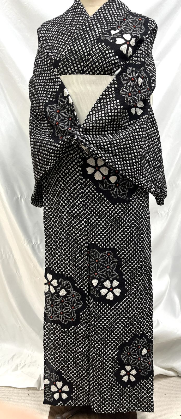 有松絞り】浴衣 絞り 美品 黒系 有松鳴海絞り 逸品 身丈158.5 裄 65