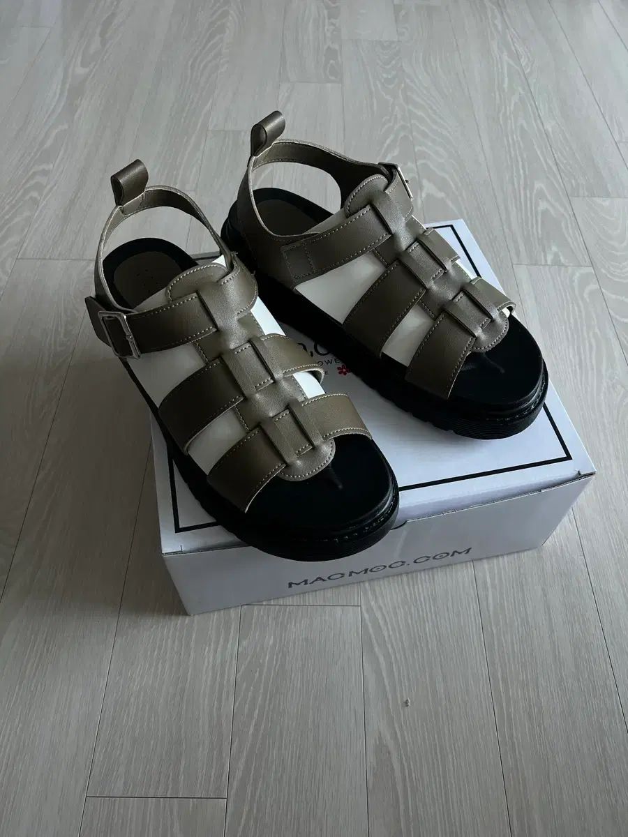 MACMOC(マクモク) テラ サンダル 270サイズ 新品