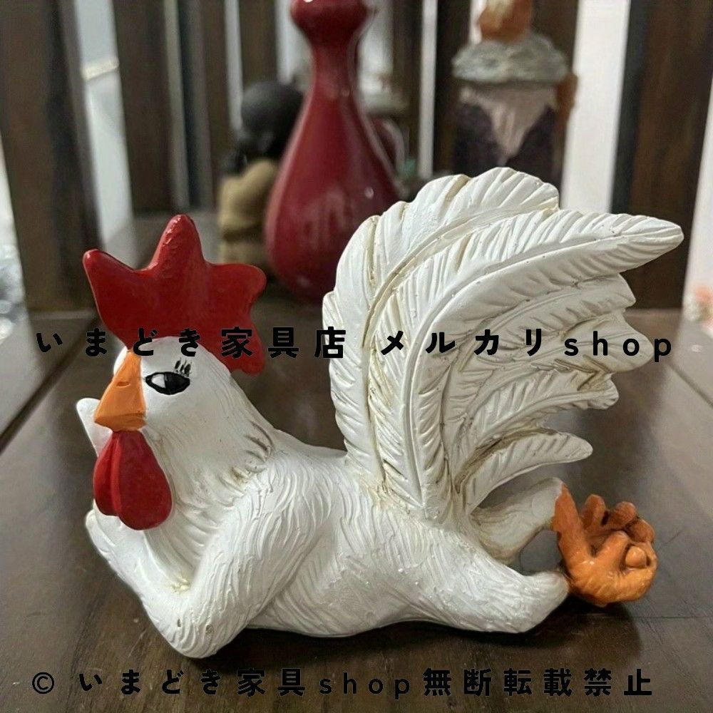 ニワトリ フィギュア レトロ調 大きな尾 鶏 レジン像 オブジェ 置き物 北欧風 カフェ風 インテリア ファームスタイル ガーデン雑貨 卓上装飾 リビングルーム 玄関飾り デスクトップ 本棚 キャビネット ショップディスプレイ アニマルオーナメント