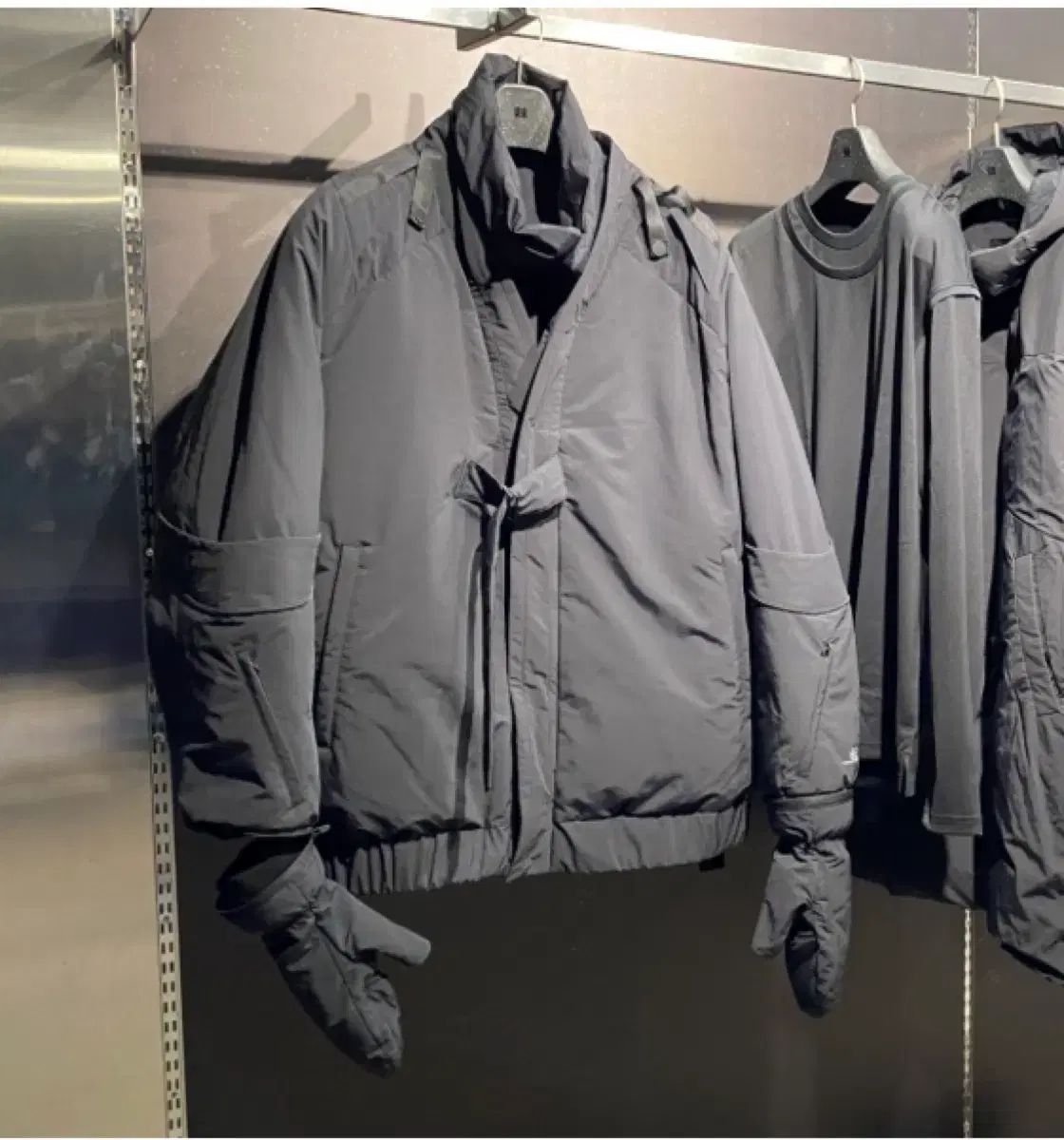 デザイナー フセイン・シャラヤン KOLON SPORT コーロンスポーツ コラボ ダウン アウター ミディアム 95