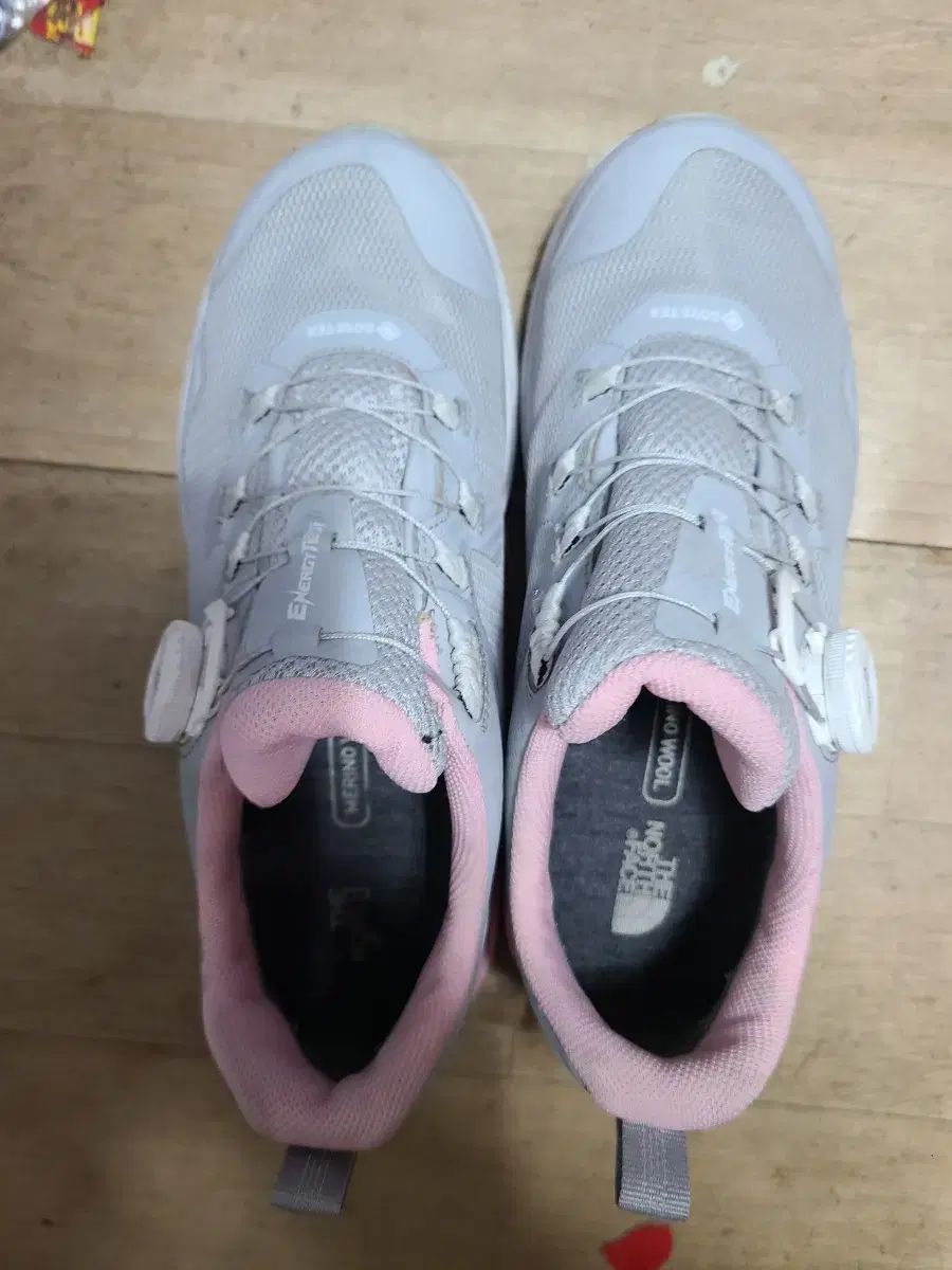 THE NORTH FACE ゴアテックス トレッキングシューズ 245
