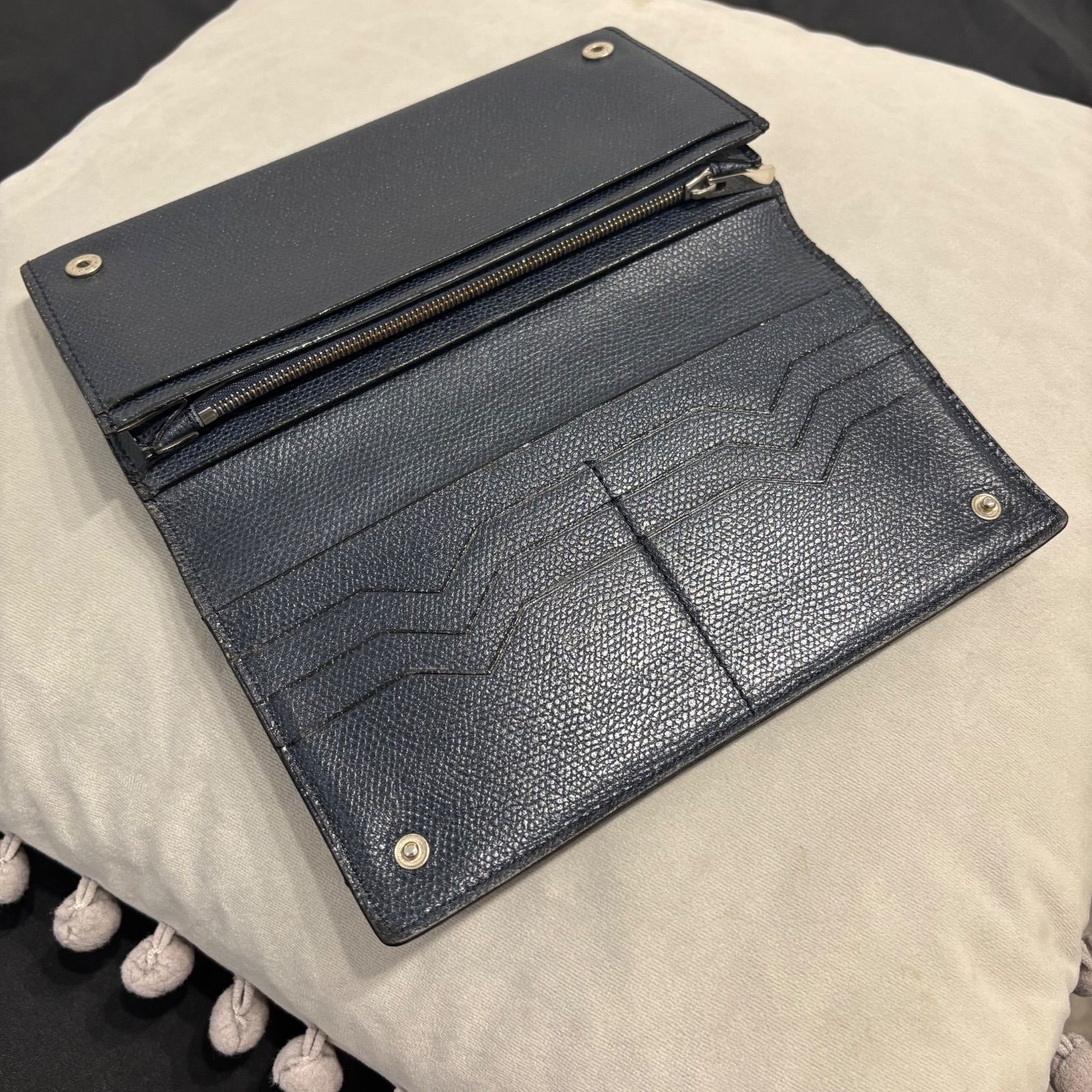 美品✨Valextra ヴァレクストラ 長財布 二つ折りコインケースあり無地レザー ネイビー イタリア製