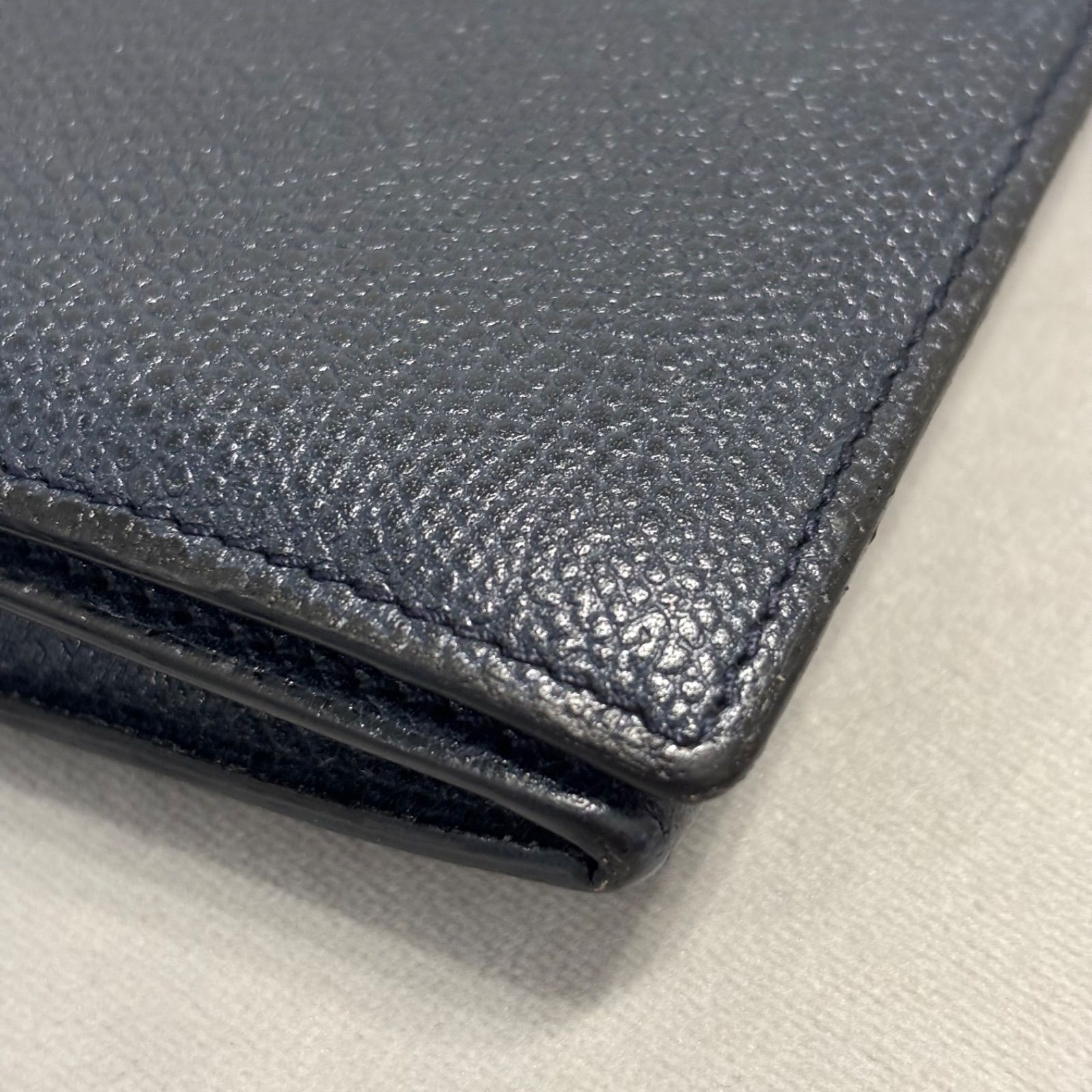 美品✨Valextra ヴァレクストラ 長財布 二つ折りコインケースあり無地レザー ネイビー イタリア製
