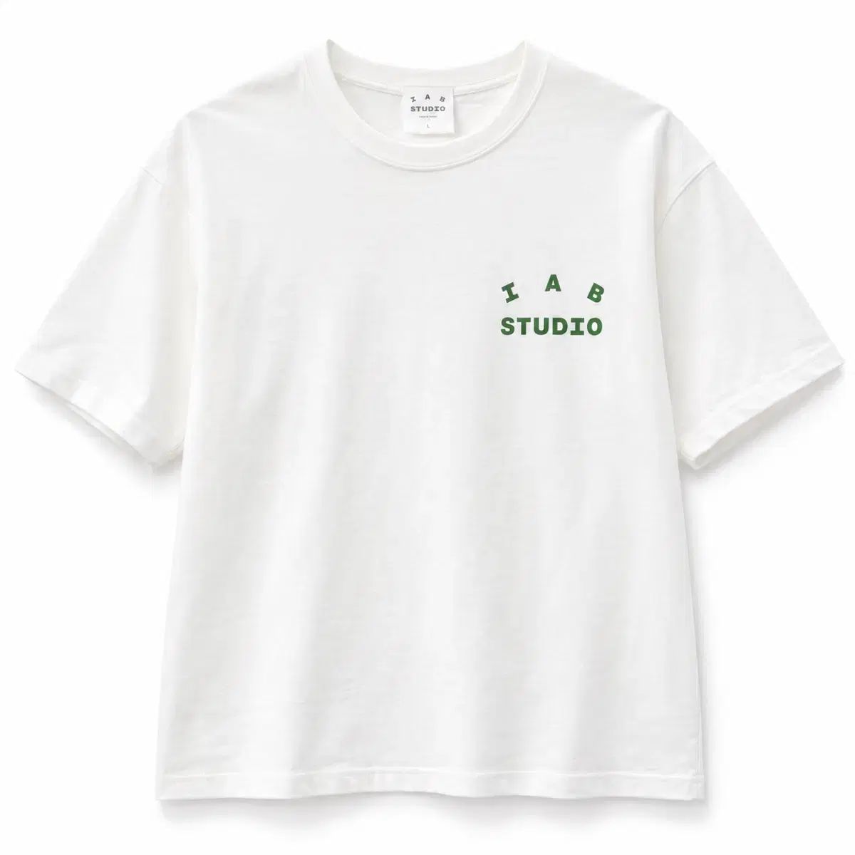 IAB Studio Tシャツ 白 ディープグリーン L