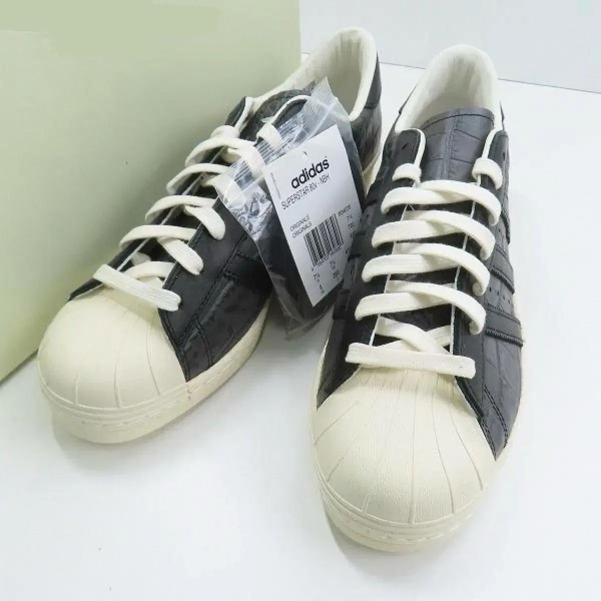 アディダス x NEIGHBORHOOD コンソーシアム 10th SuperStar 80v 260 