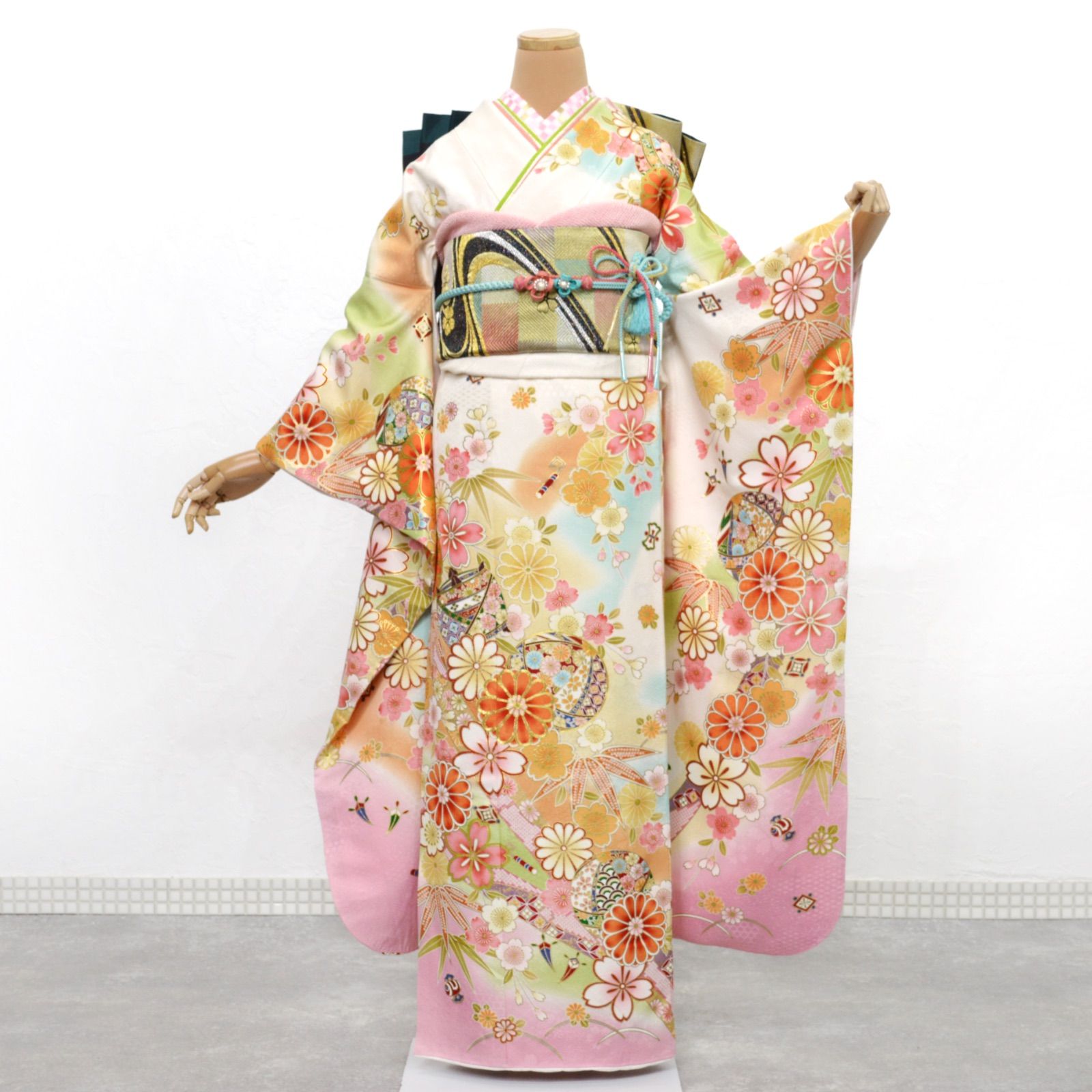 美品》正絹 振袖6点セット M〜Lサイズ 成人式 振袖セット パールトーン