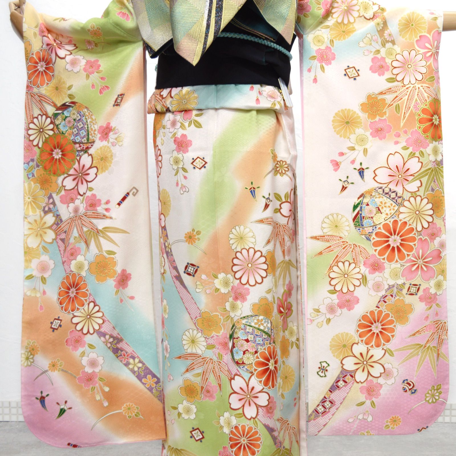 美品》正絹 振袖6点セット M〜Lサイズ 成人式 振袖セット パールトーン