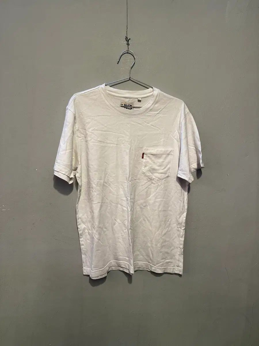 リーバイス 正規品 半袖Tシャツ
