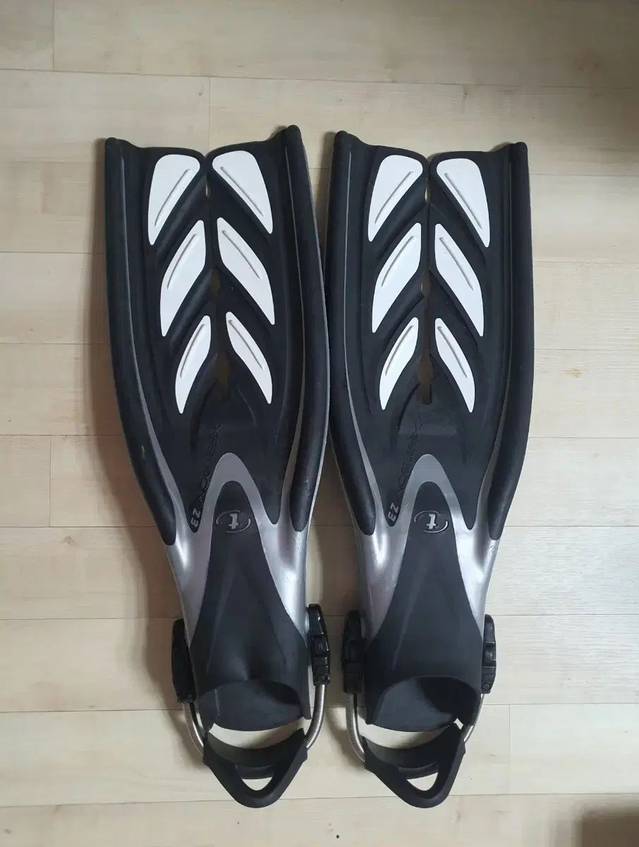 TUSA (투사) SF ー 15 X Pert Zoom Z3 スプリットピン（フィン）