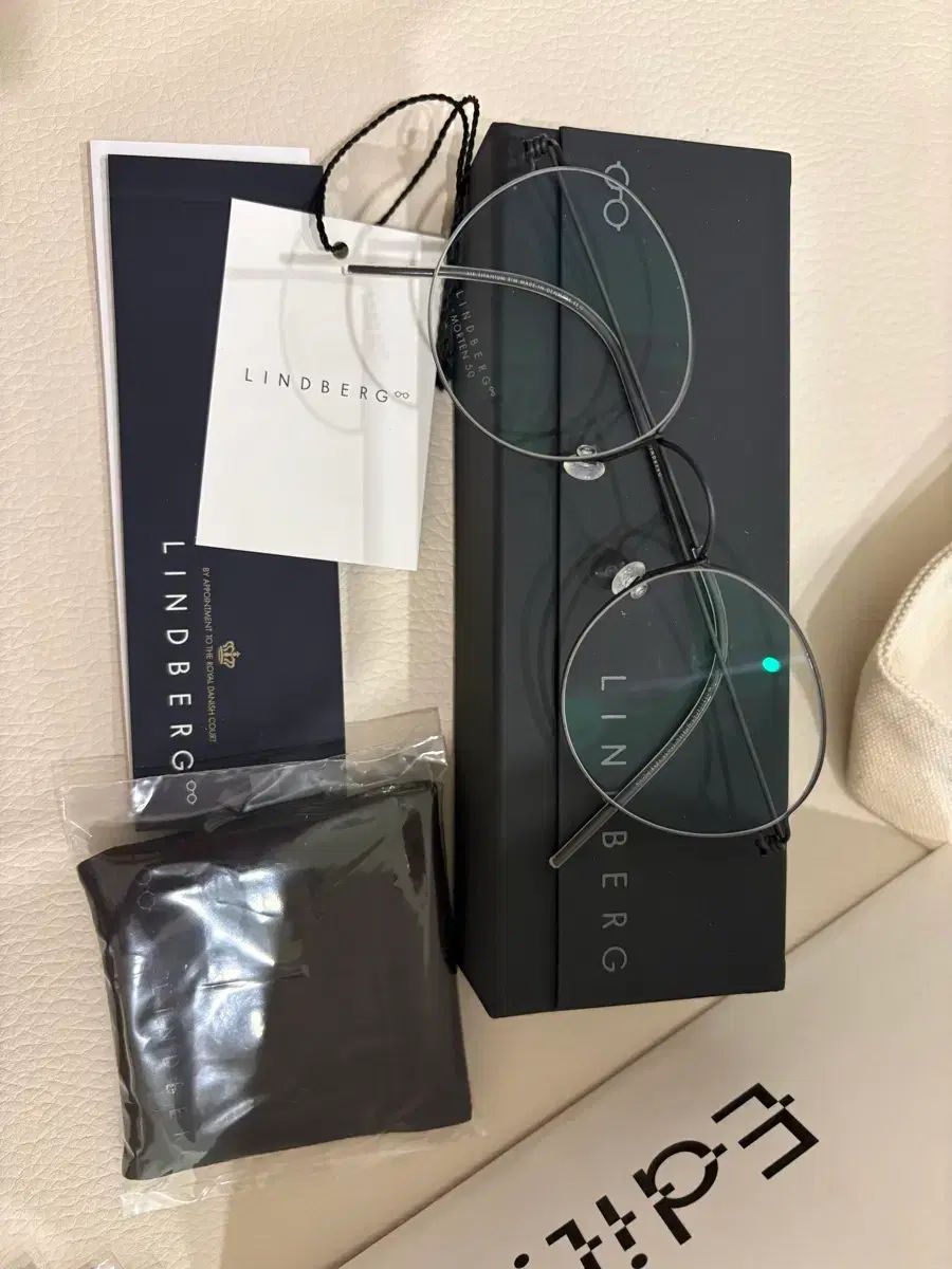 リン・モートン 50サイズ 新品 マットブラック
