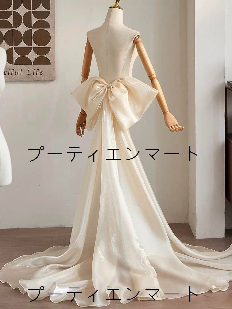 人気商品 26年新作 光沢感ある生地のシンプルなトレーン付きバックリボン