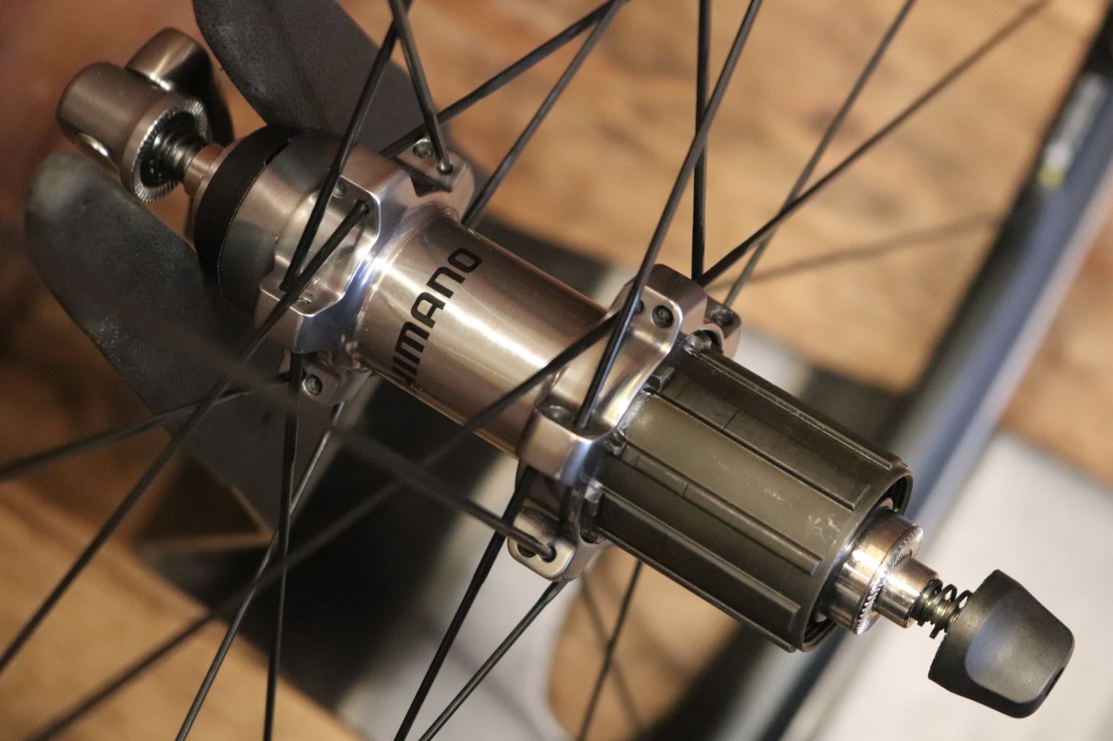 シマノ SHIMANO WH-RS500 アルミ チューブレス ホイールセット シマノ