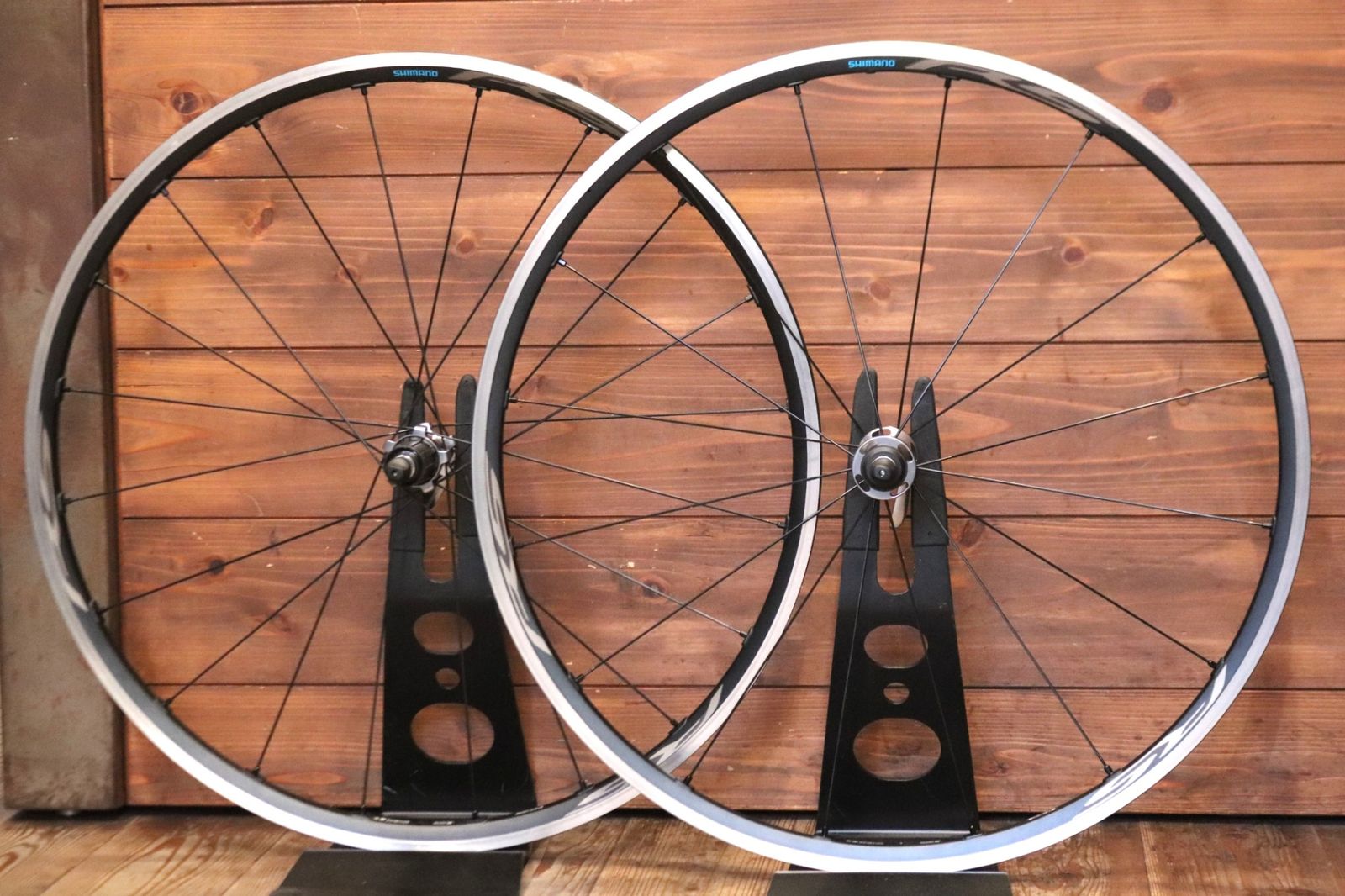SHIMANO WH-RS500-TL-R チューブレスホイールセット シマノ SHIMANO WH-RS500 アルミ チューブレス ホイールセット シマノ