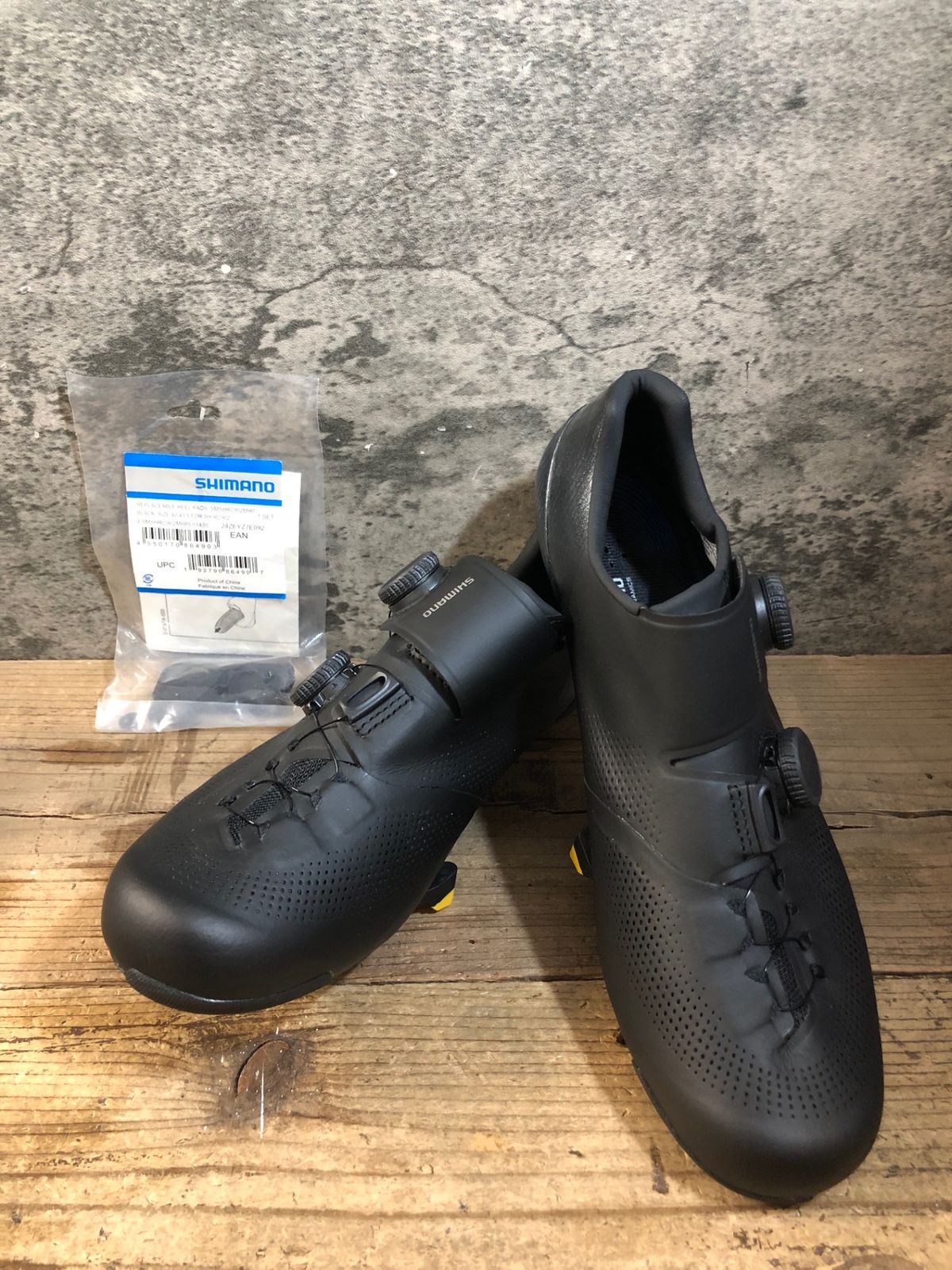 KE162 シマノ SHIMANO S-PHYRE SHRC903M WIDE ビンディングシューズ BOA 3穴 黒 EU43.5 予備ヒールパッド付