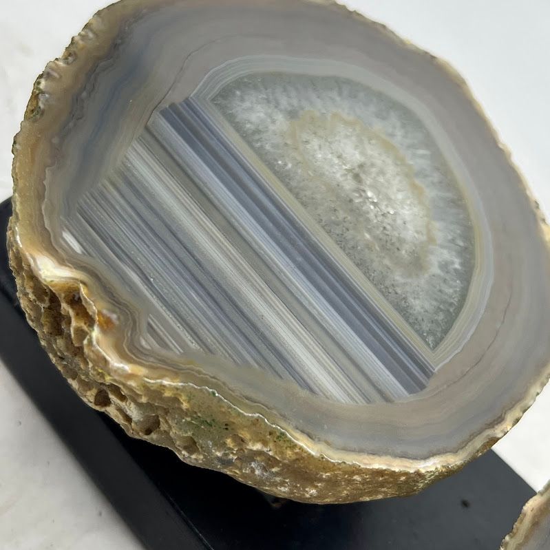 【中古】天然 アゲート 縞瑪瑙 1㎏　ペア　台付き　幅9高10奥5センチ【送料無料】