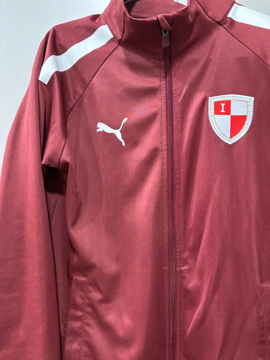 ジップアップ サッカー