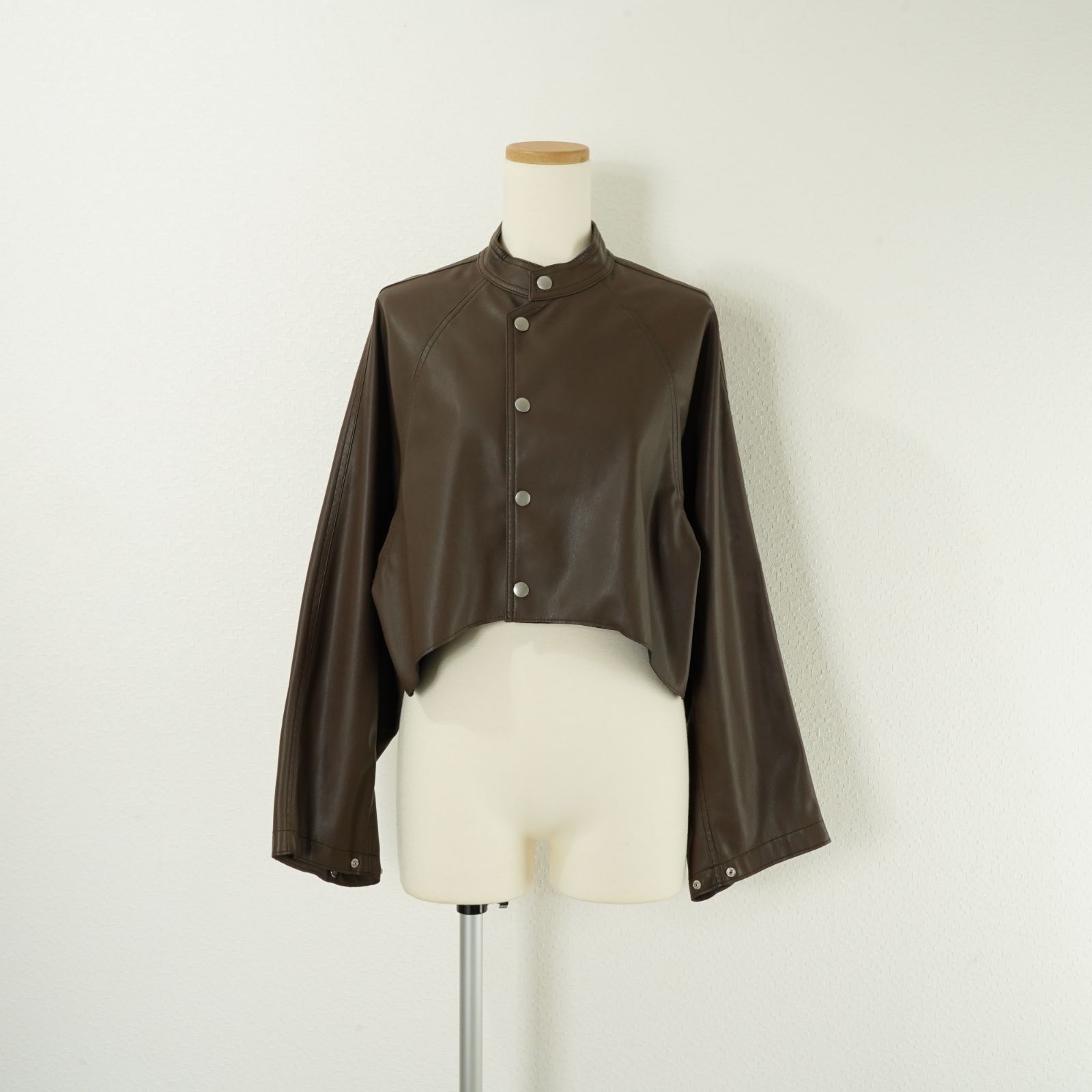 AMERI アメリ ROUND SHORT FAKE LEATHER JACKET ラウンド ショート フェイクレザー ジャケット ブラウン