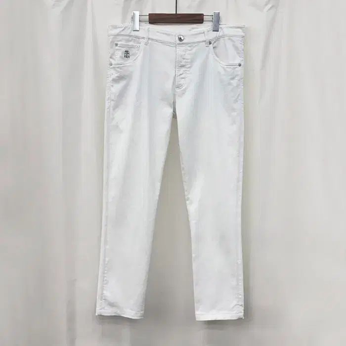 BRUNELLO CUCINELLI(ブルネロクチネリ) 白 デニム パンツ